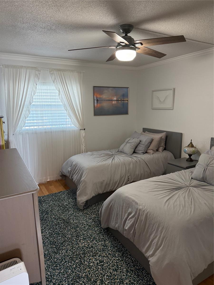 SHORE TOWERS BLDG - Residential Lease