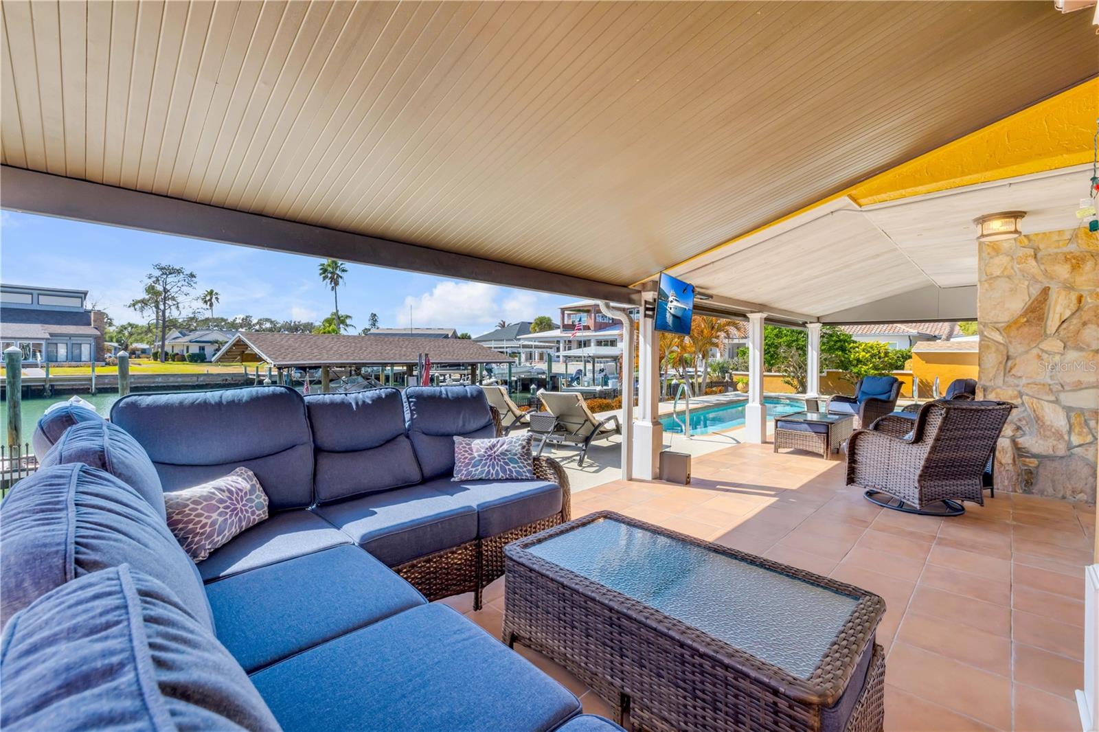 VENEZIA UNIT 06 - Residential