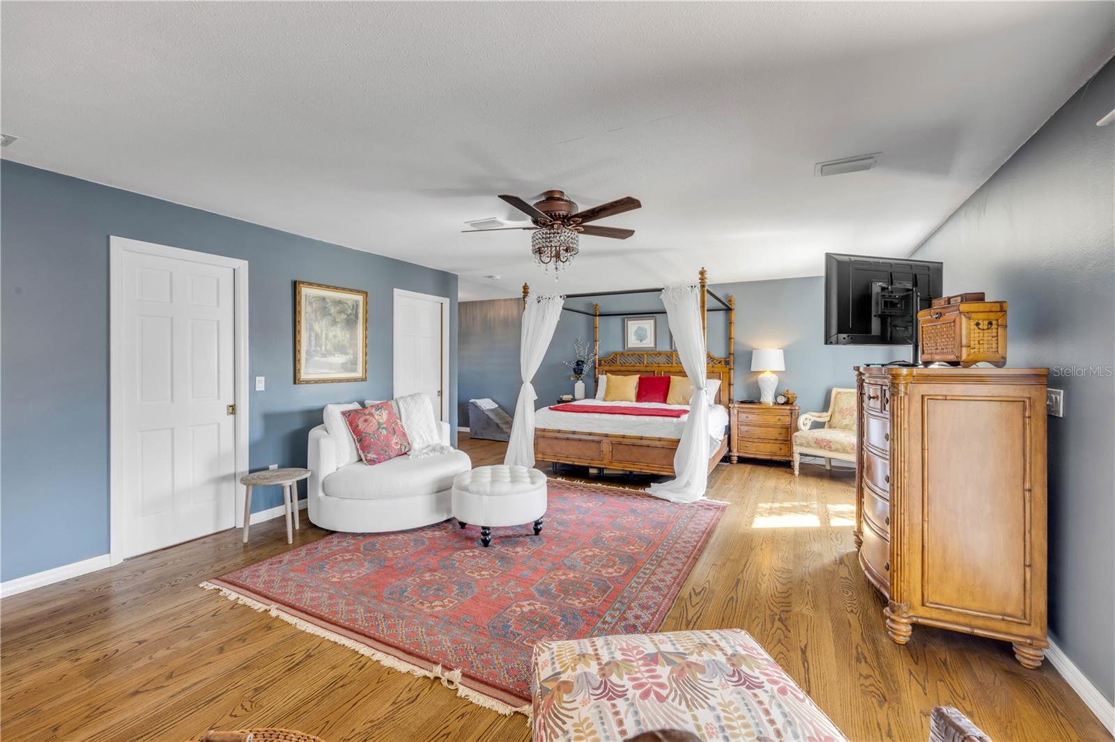 VENEZIA UNIT 06 - Residential