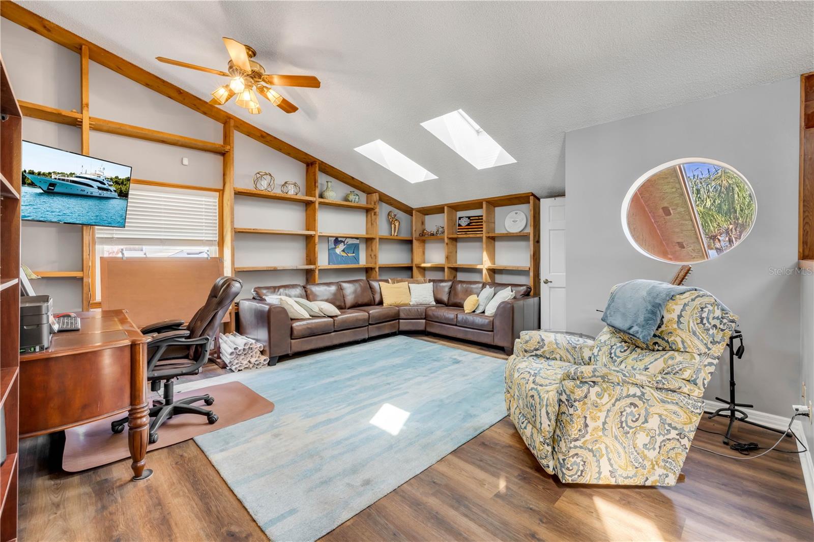 VENEZIA UNIT 06 - Residential