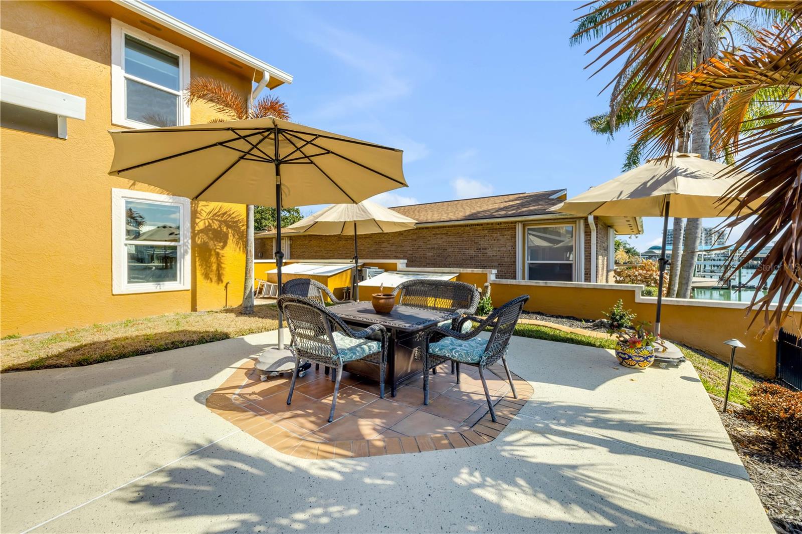 VENEZIA UNIT 06 - Residential