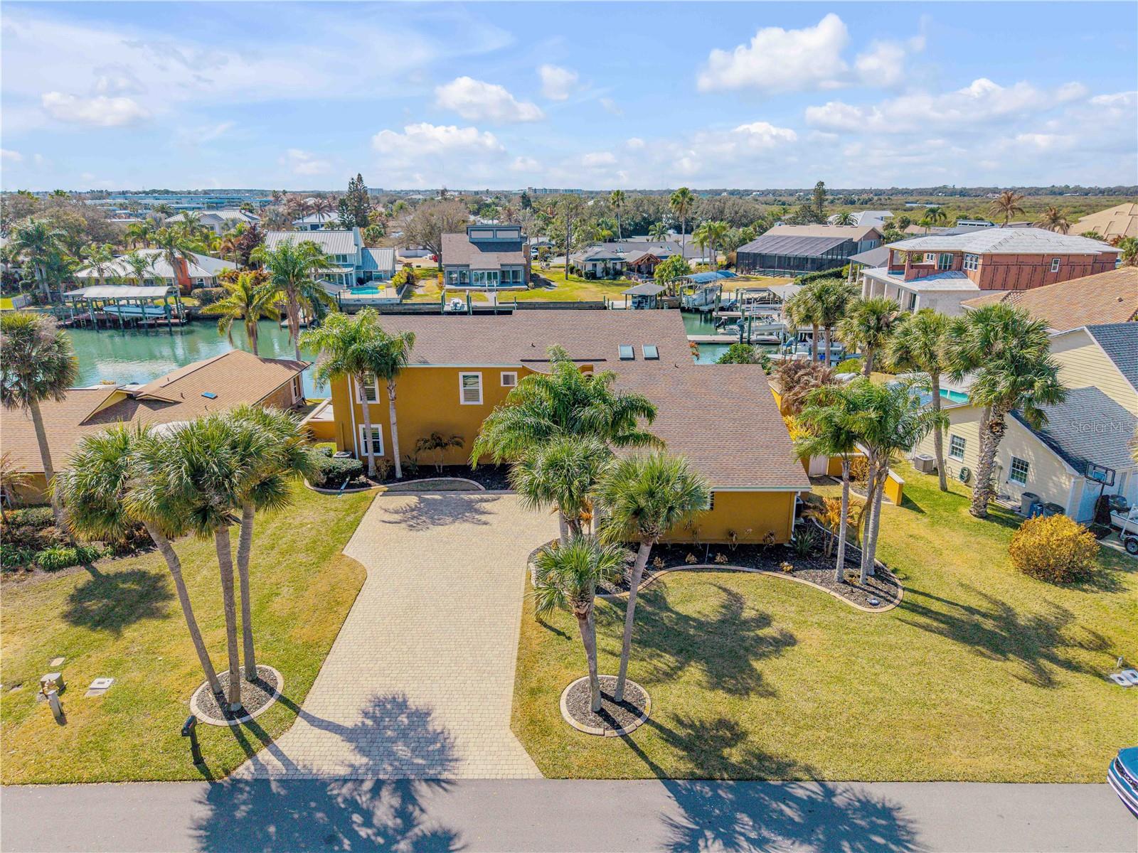 VENEZIA UNIT 06 - Residential