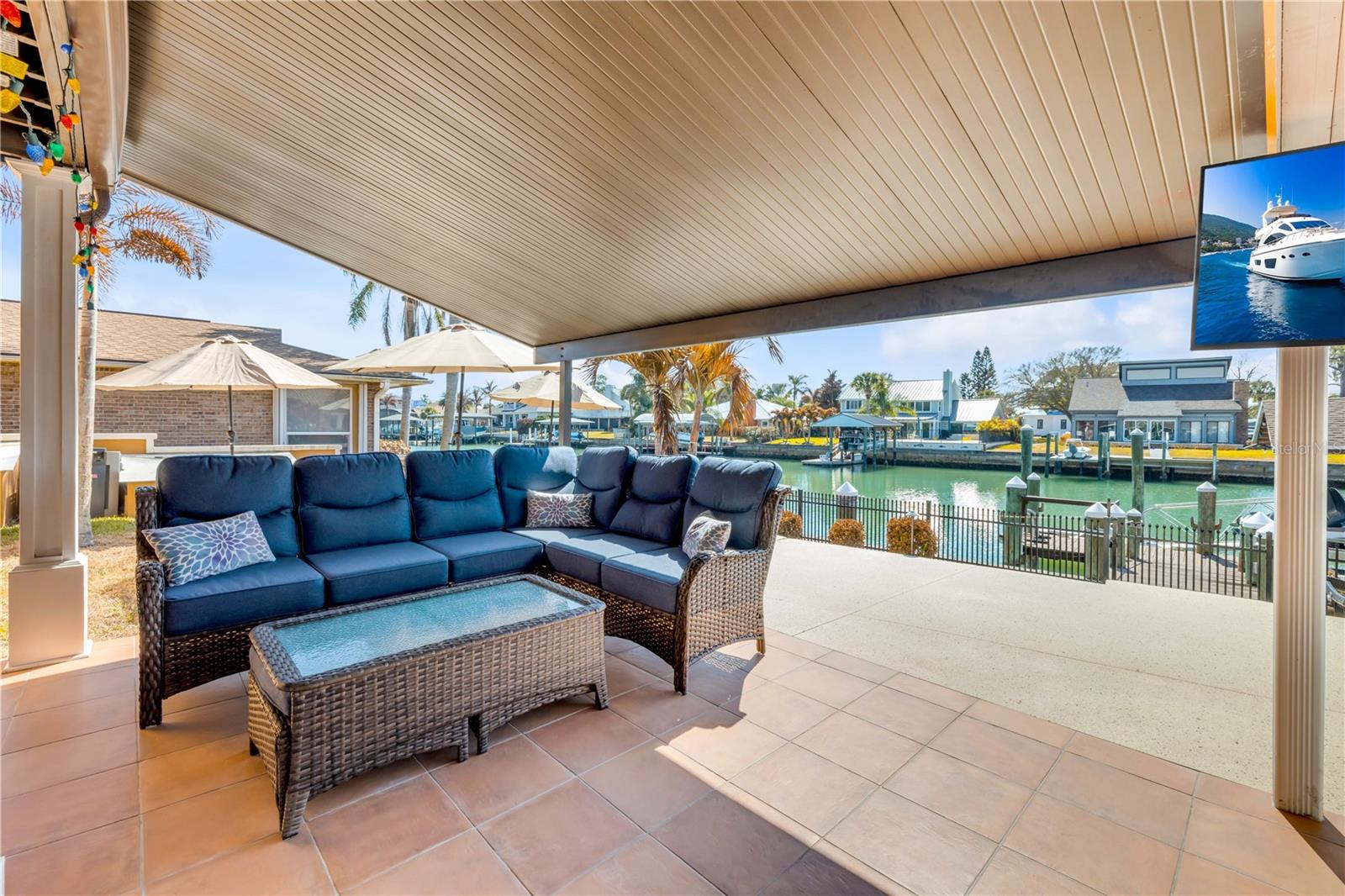 VENEZIA UNIT 06 - Residential