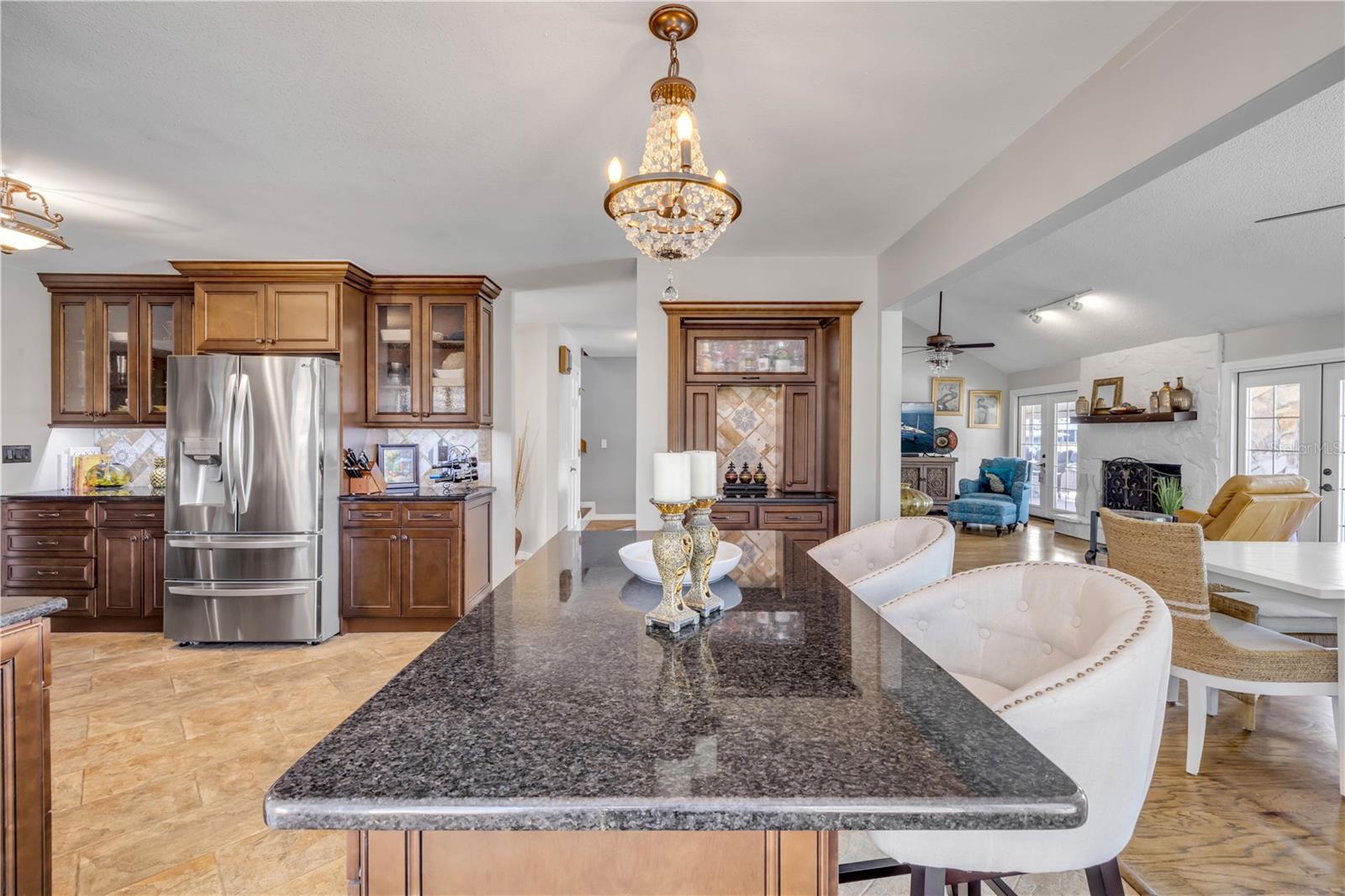 VENEZIA UNIT 06 - Residential