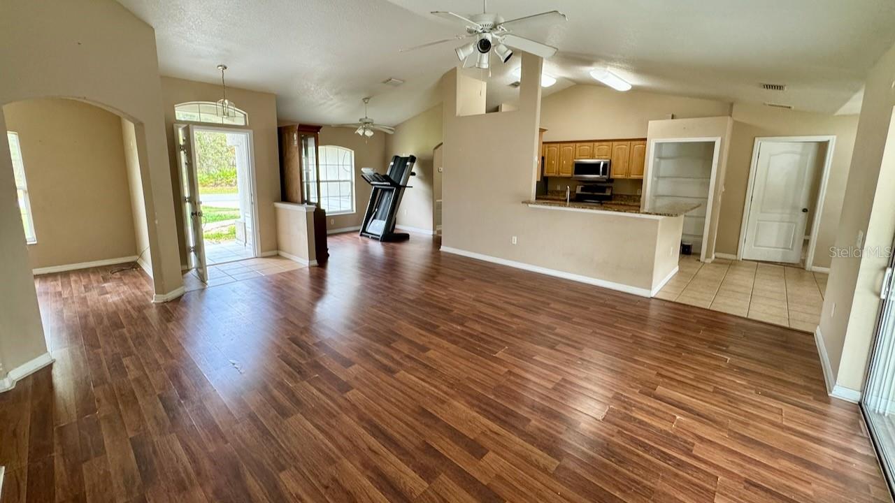 MARION OAKS UN 10 - Residential