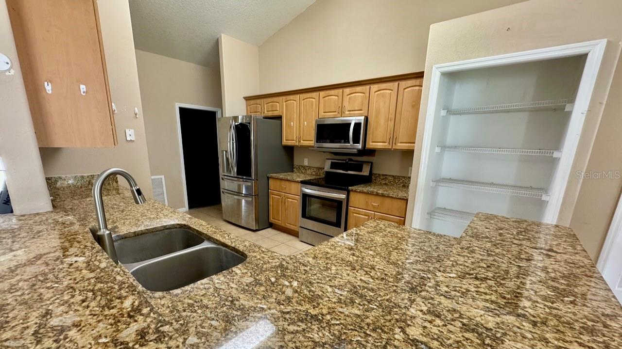 MARION OAKS UN 10 - Residential