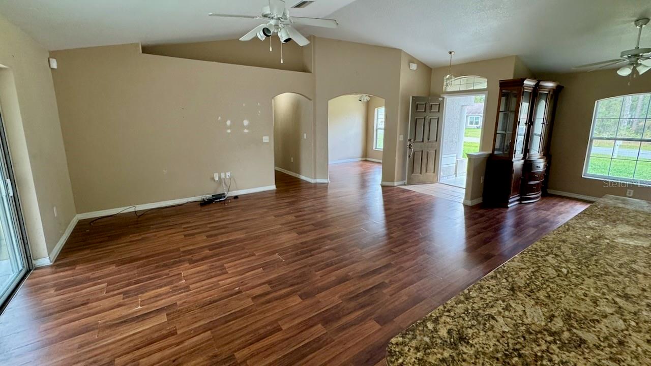 MARION OAKS UN 10 - Residential