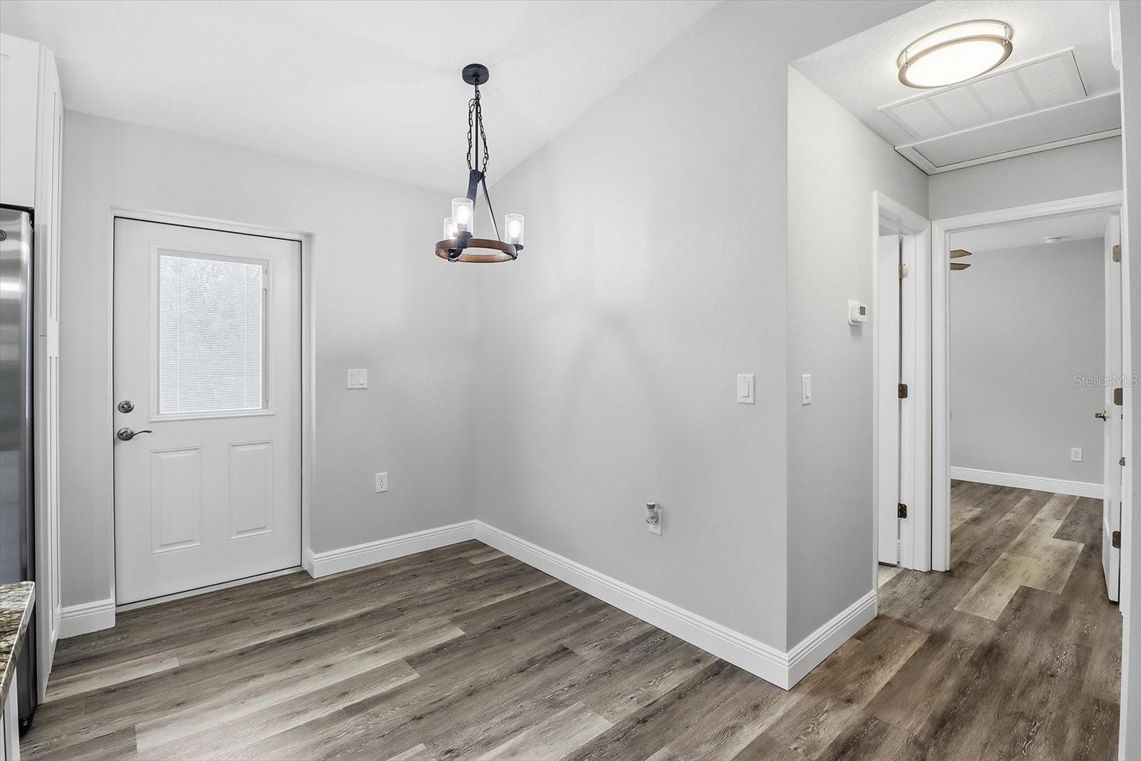 DE ROSA INC UNIT 03 - Residential