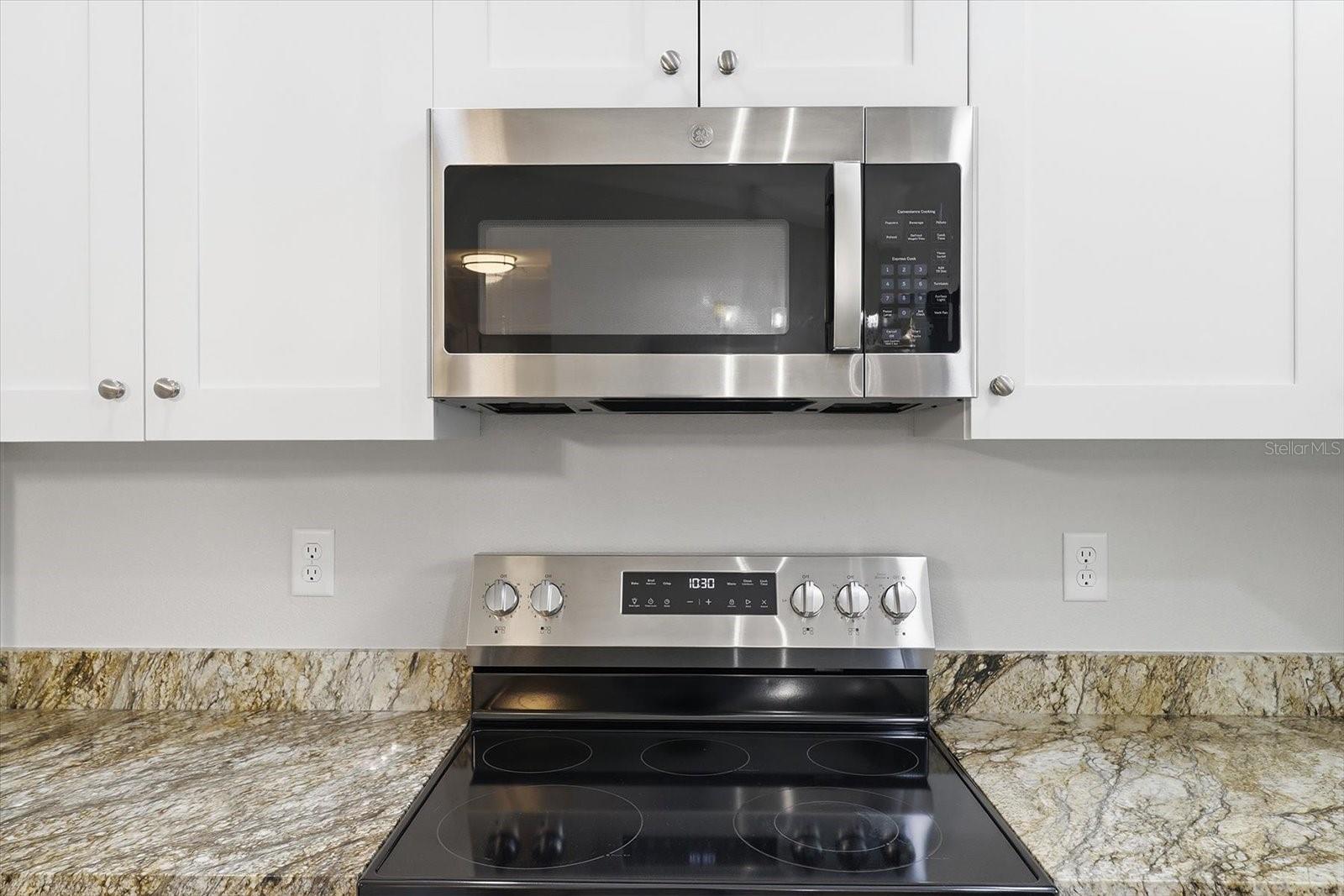 DE ROSA INC UNIT 03 - Residential
