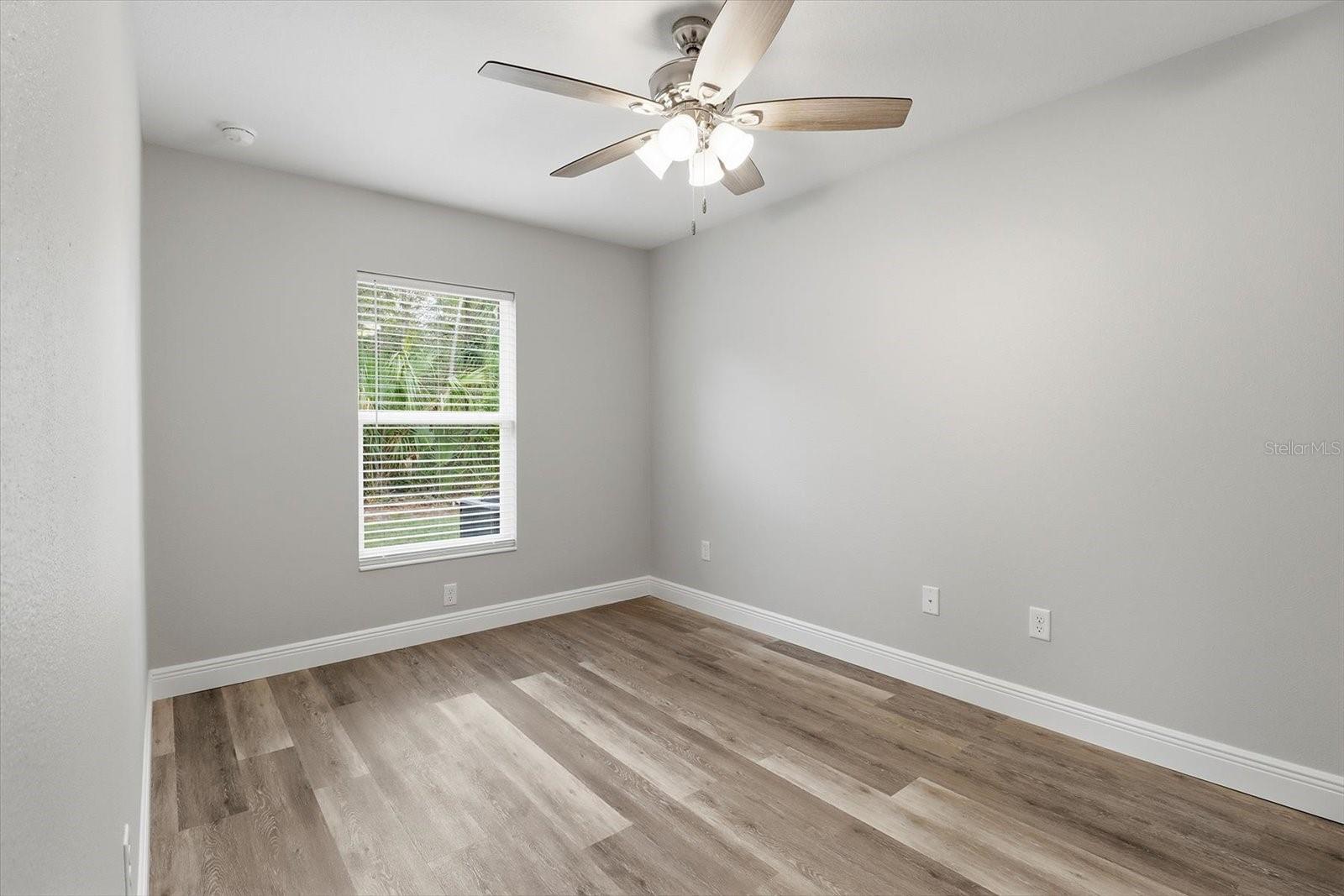 DE ROSA INC UNIT 03 - Residential