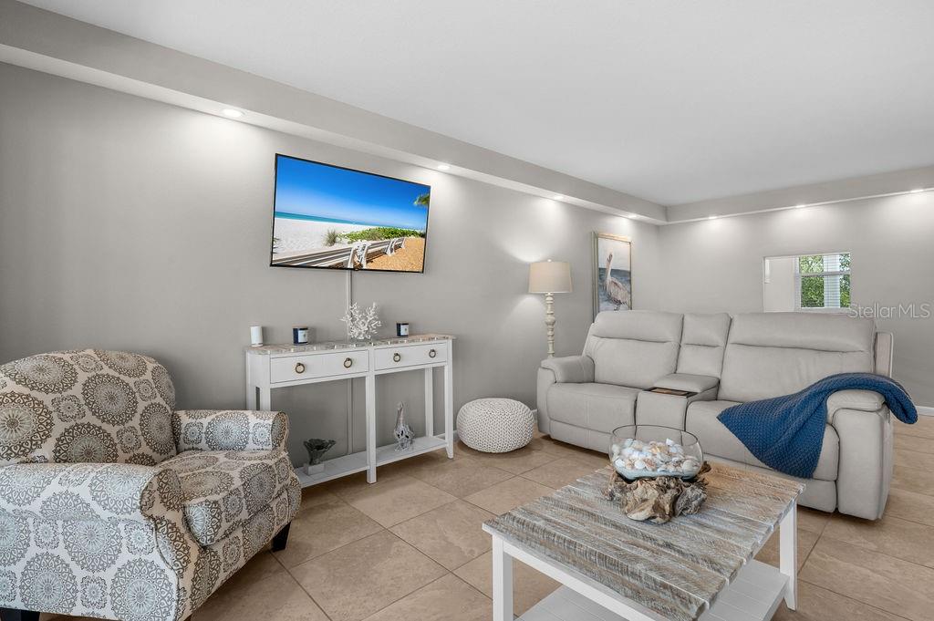 600 SUTTON PLACE B302