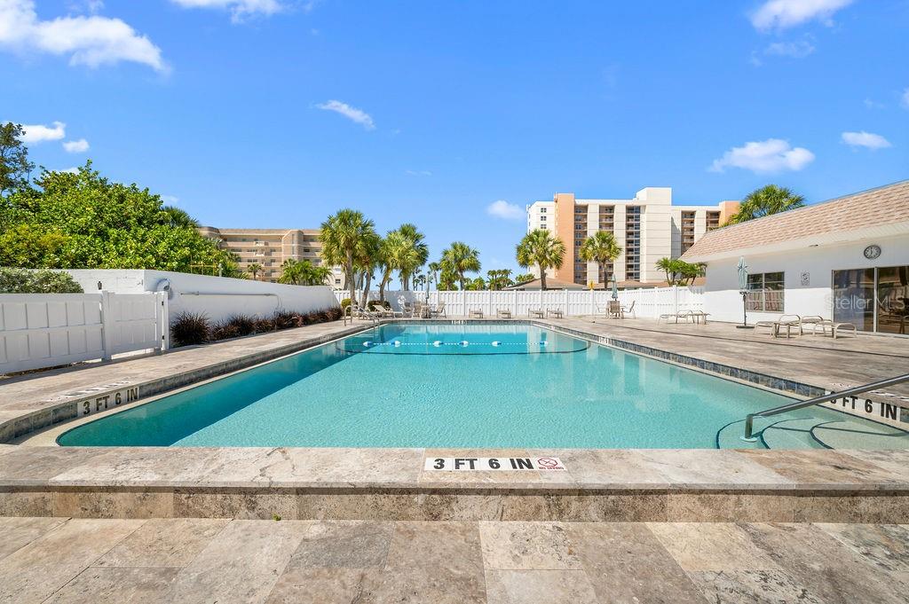 SUTTON PLACE - Residential