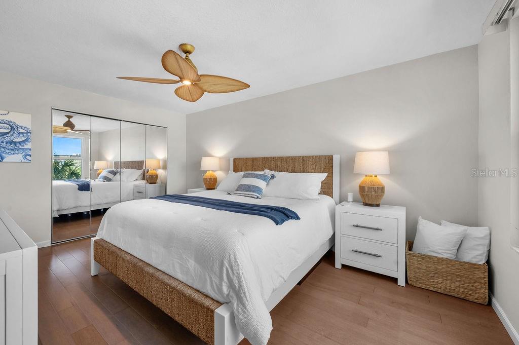 SUTTON PLACE - Residential