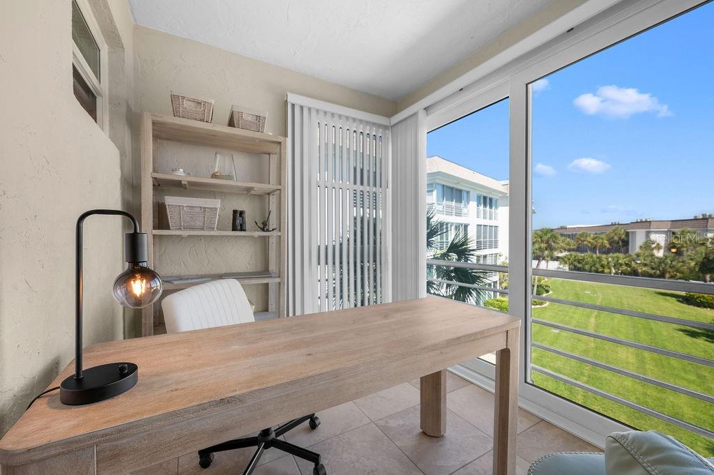 SUTTON PLACE - Residential