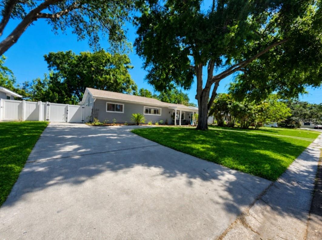 JUNGLE COUNTRY CLUB 2ND ADD - Residential