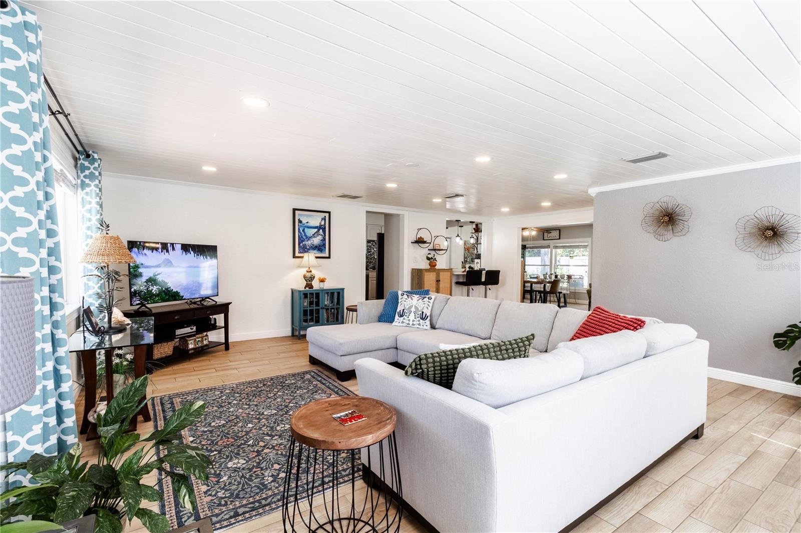 JUNGLE COUNTRY CLUB 2ND ADD - Residential