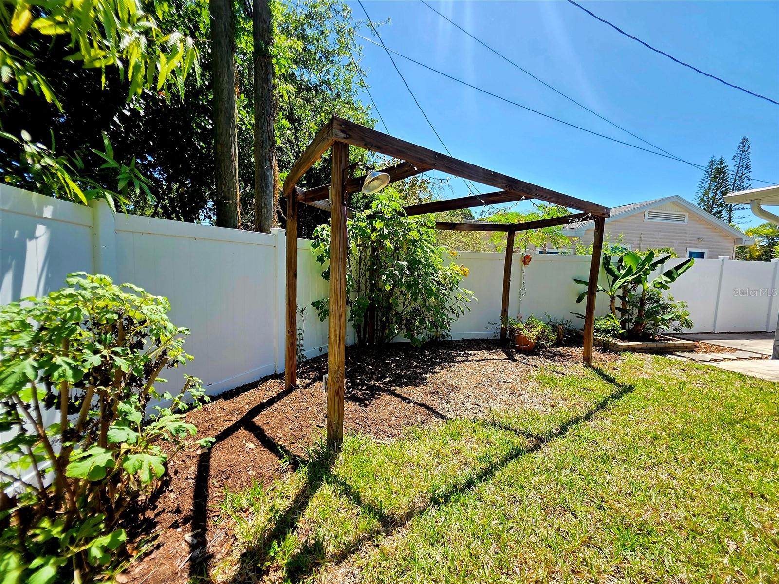 JUNGLE COUNTRY CLUB 2ND ADD - Residential