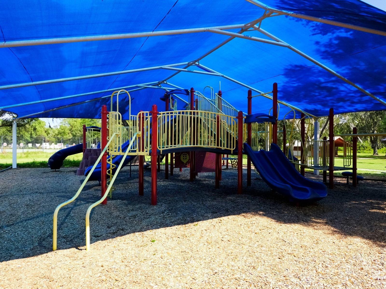 DE SOTO LAKES - Residential