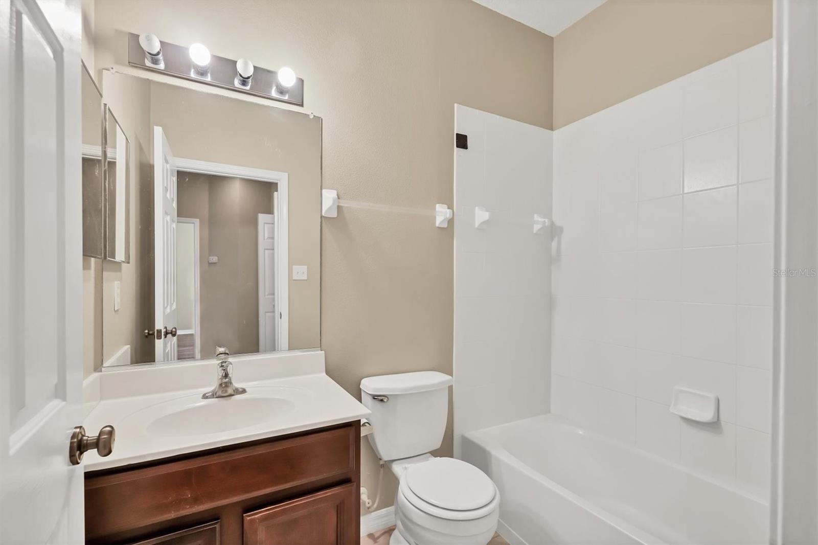 PARKRIDGE PH 33 & 19 - Residential Lease