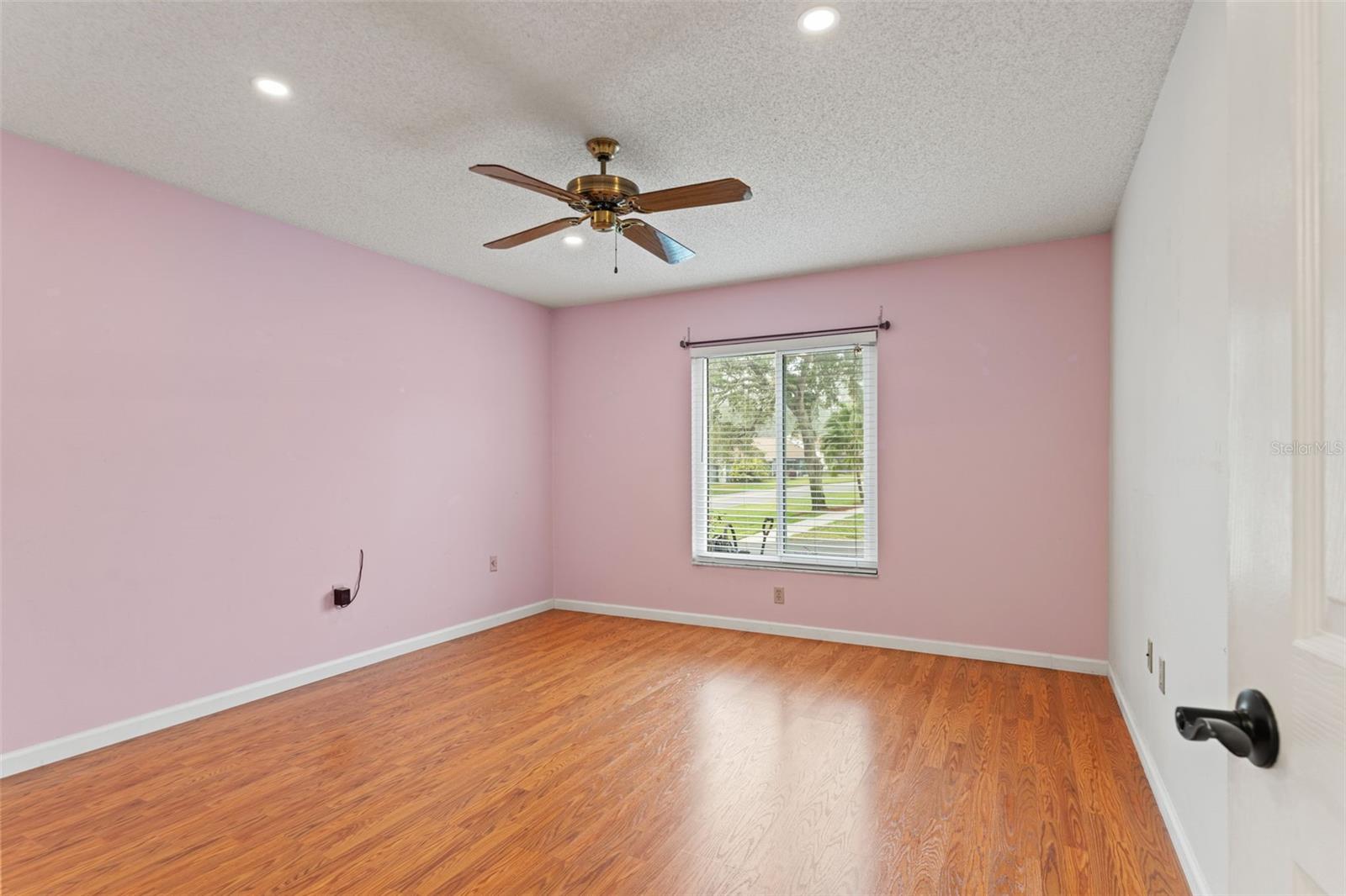 TIMBER PINES - Residential