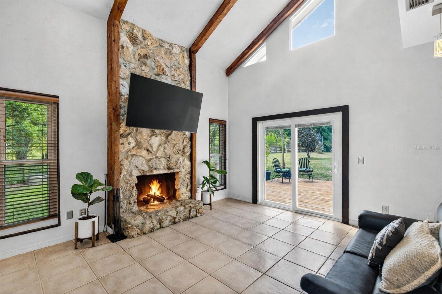 MEADOWS OF KANAPAHA - Residential