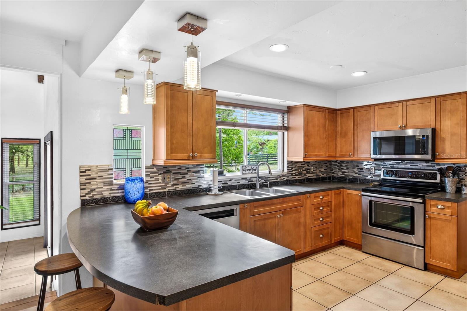 MEADOWS OF KANAPAHA - Residential