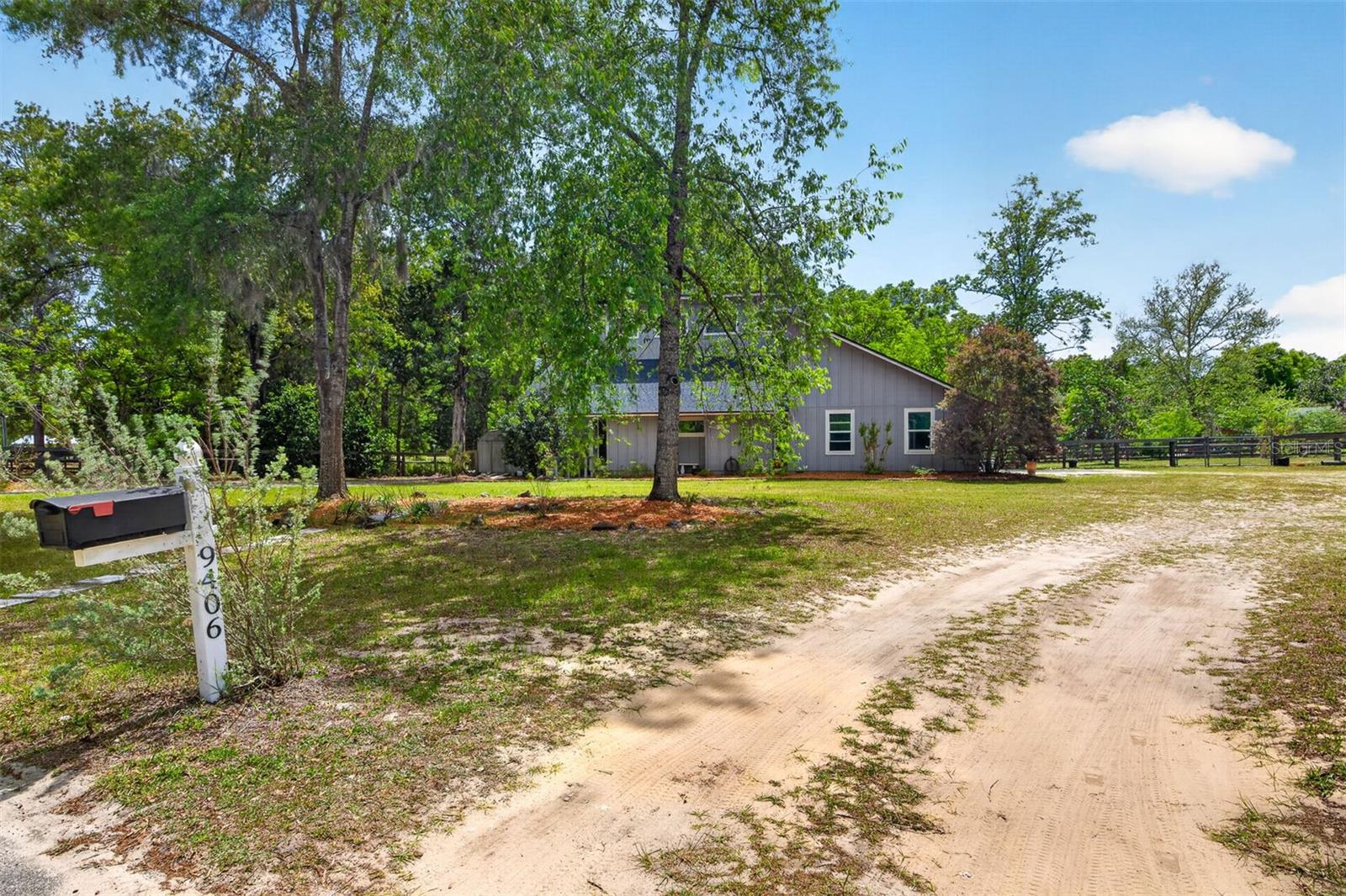 MEADOWS OF KANAPAHA - Residential