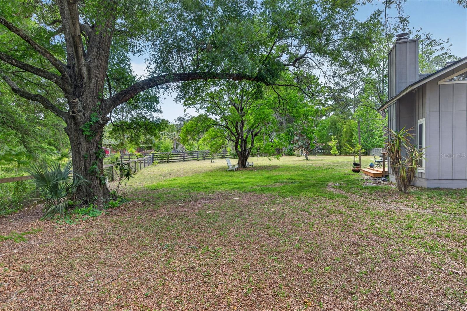 MEADOWS OF KANAPAHA - Residential