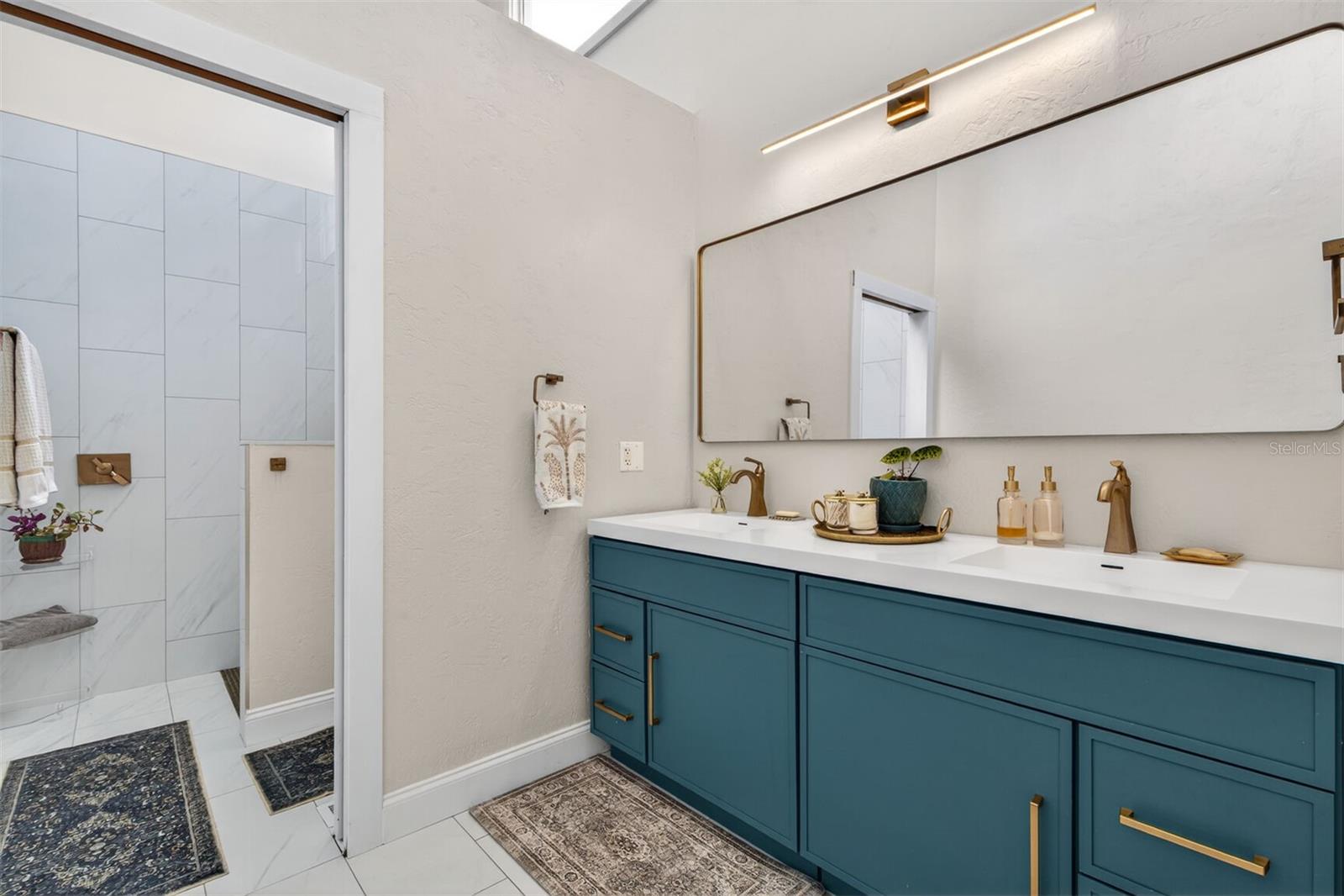 MEADOWS OF KANAPAHA - Residential