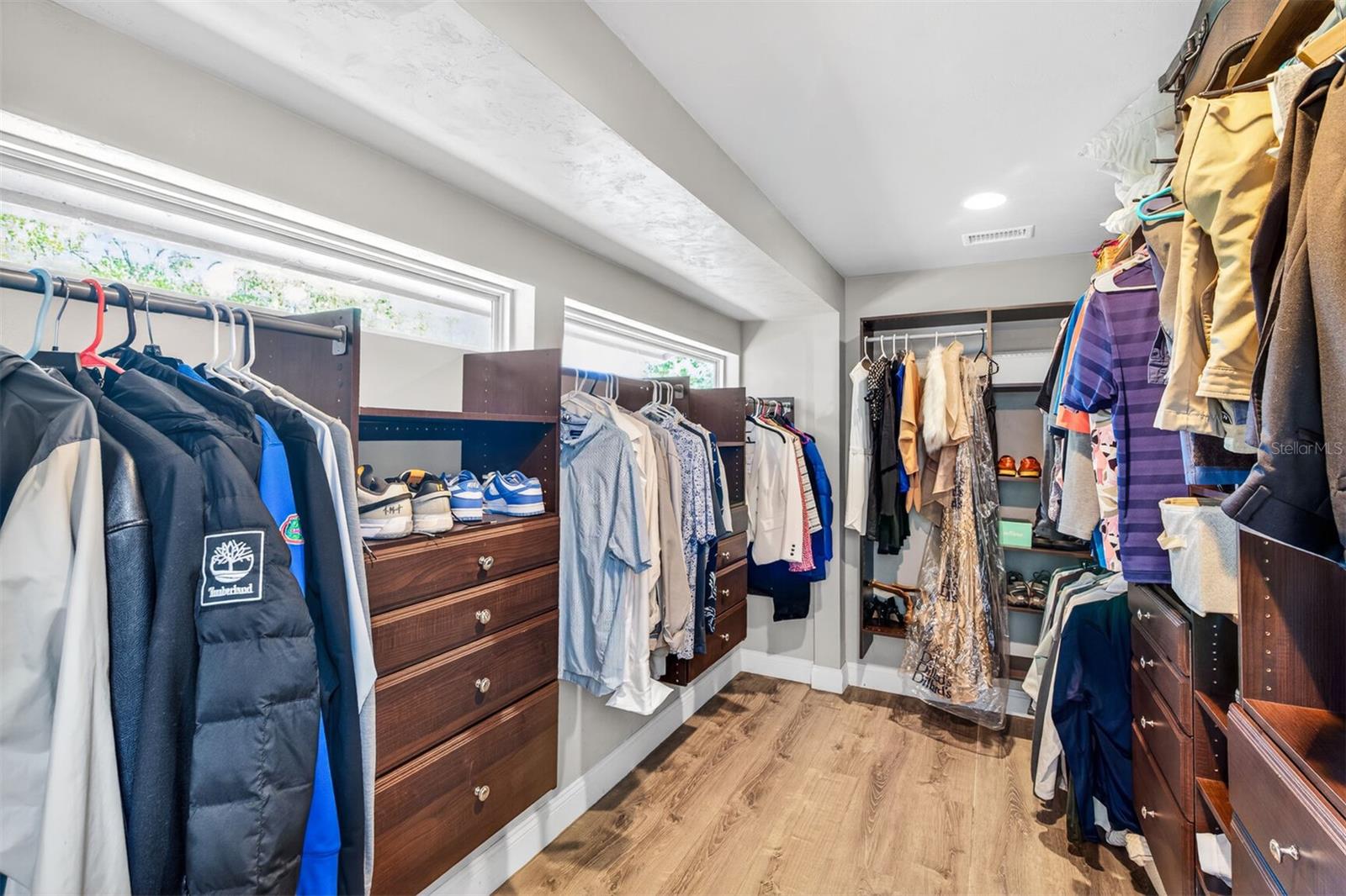 MEADOWS OF KANAPAHA - Residential