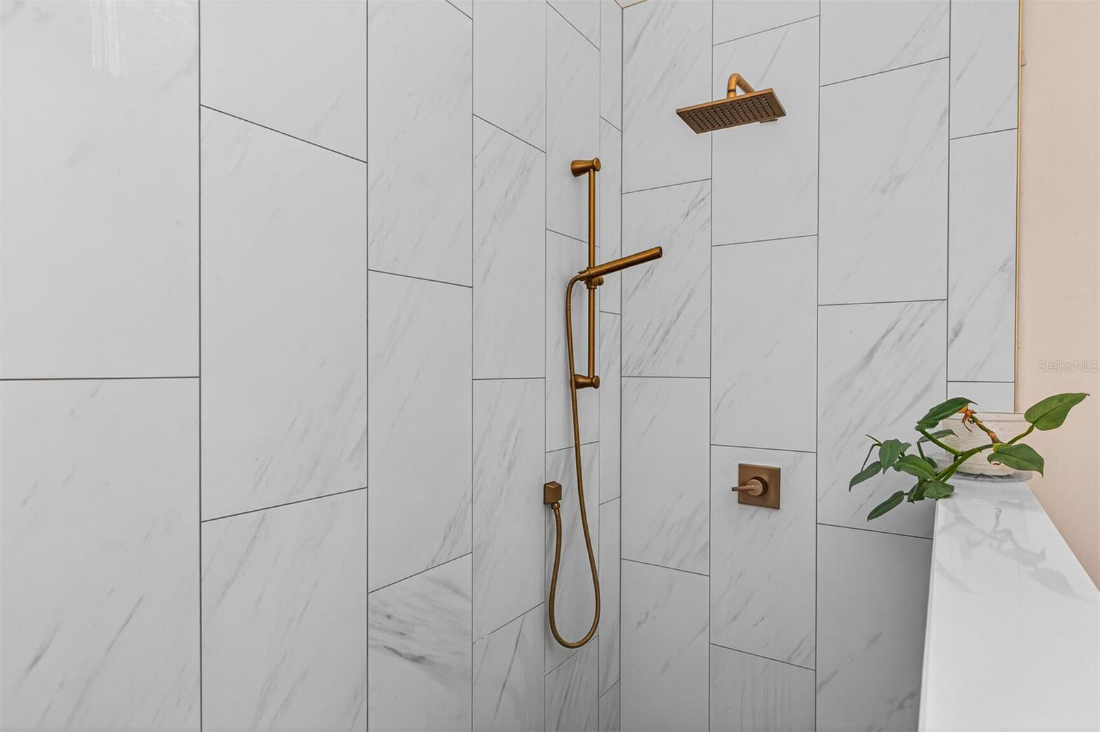 MEADOWS OF KANAPAHA - Residential