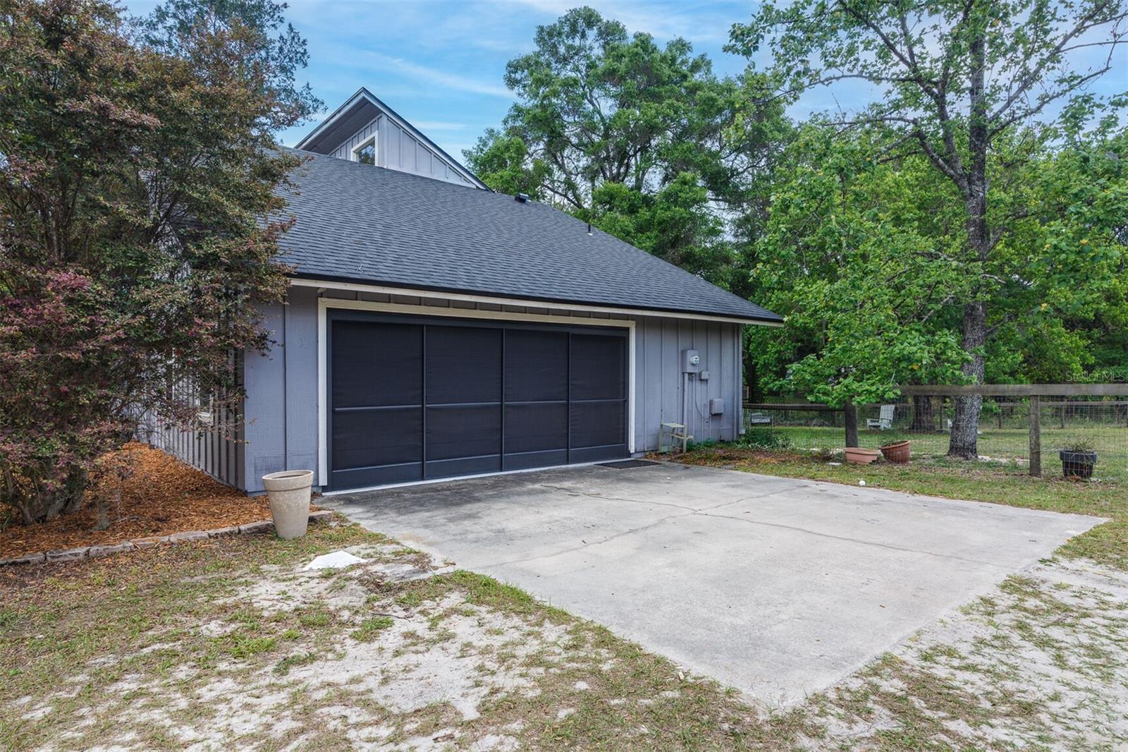 MEADOWS OF KANAPAHA - Residential