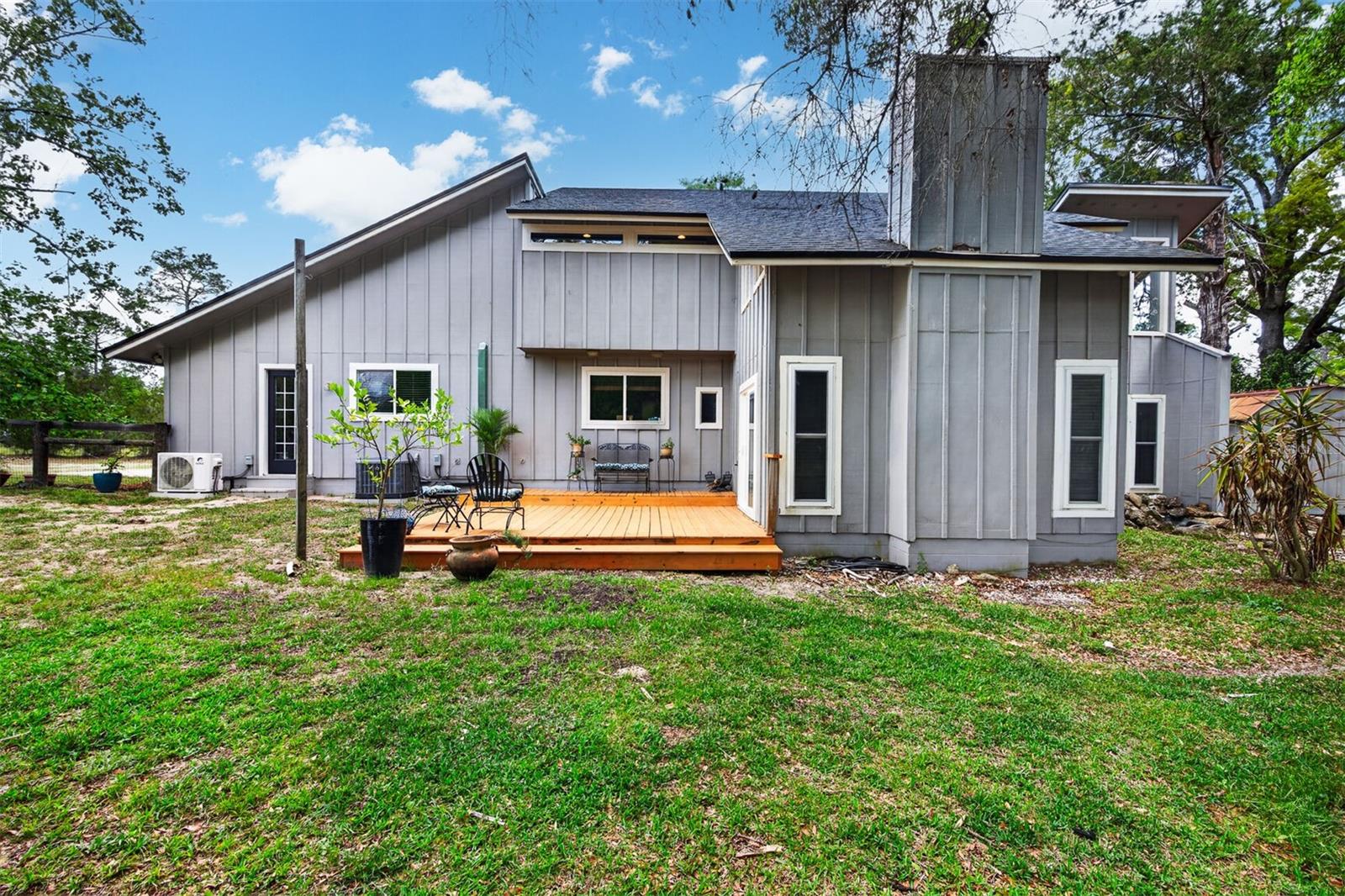 MEADOWS OF KANAPAHA - Residential