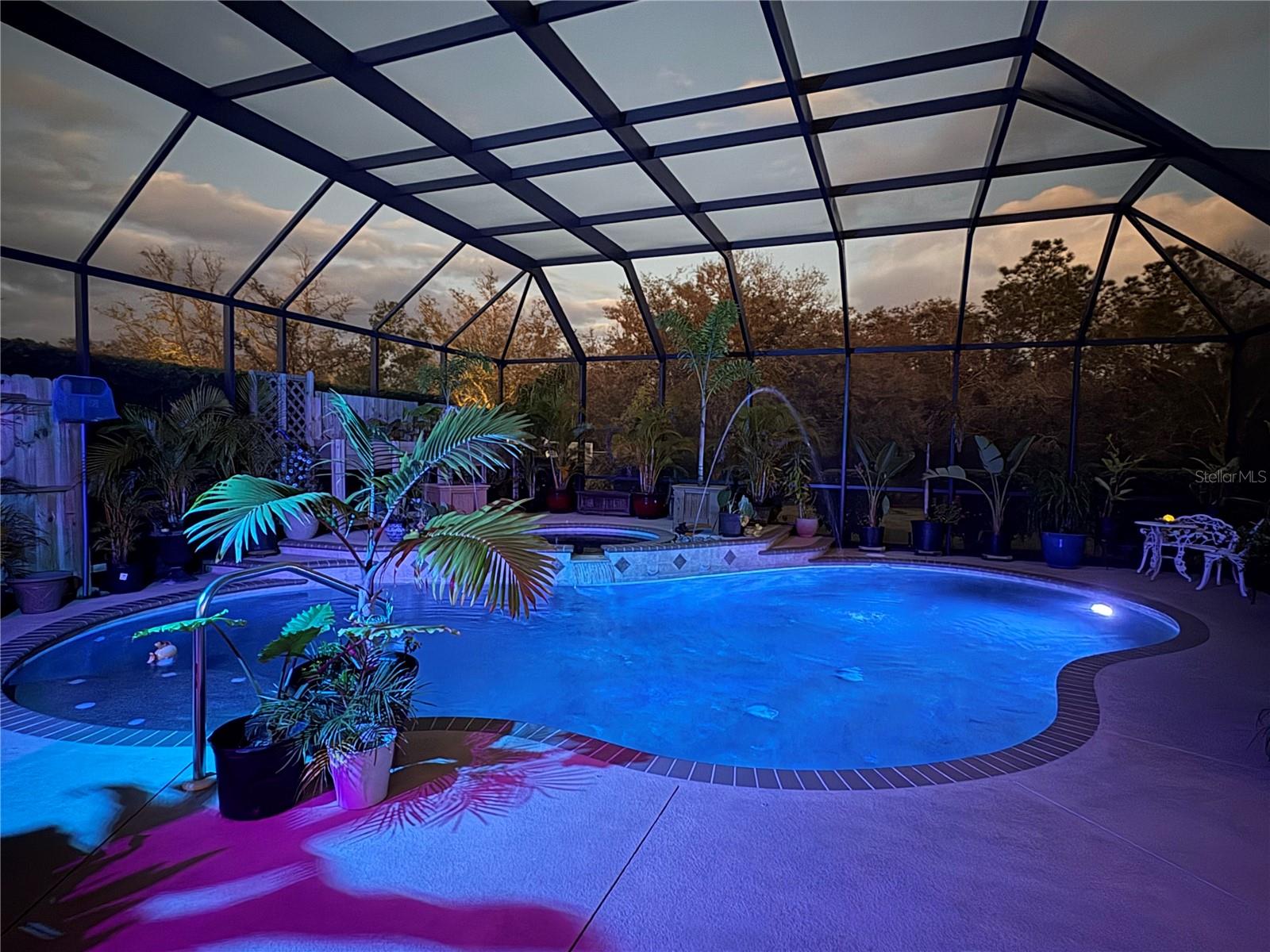 POMELLO CITY CENTRAL UNIT - Residential