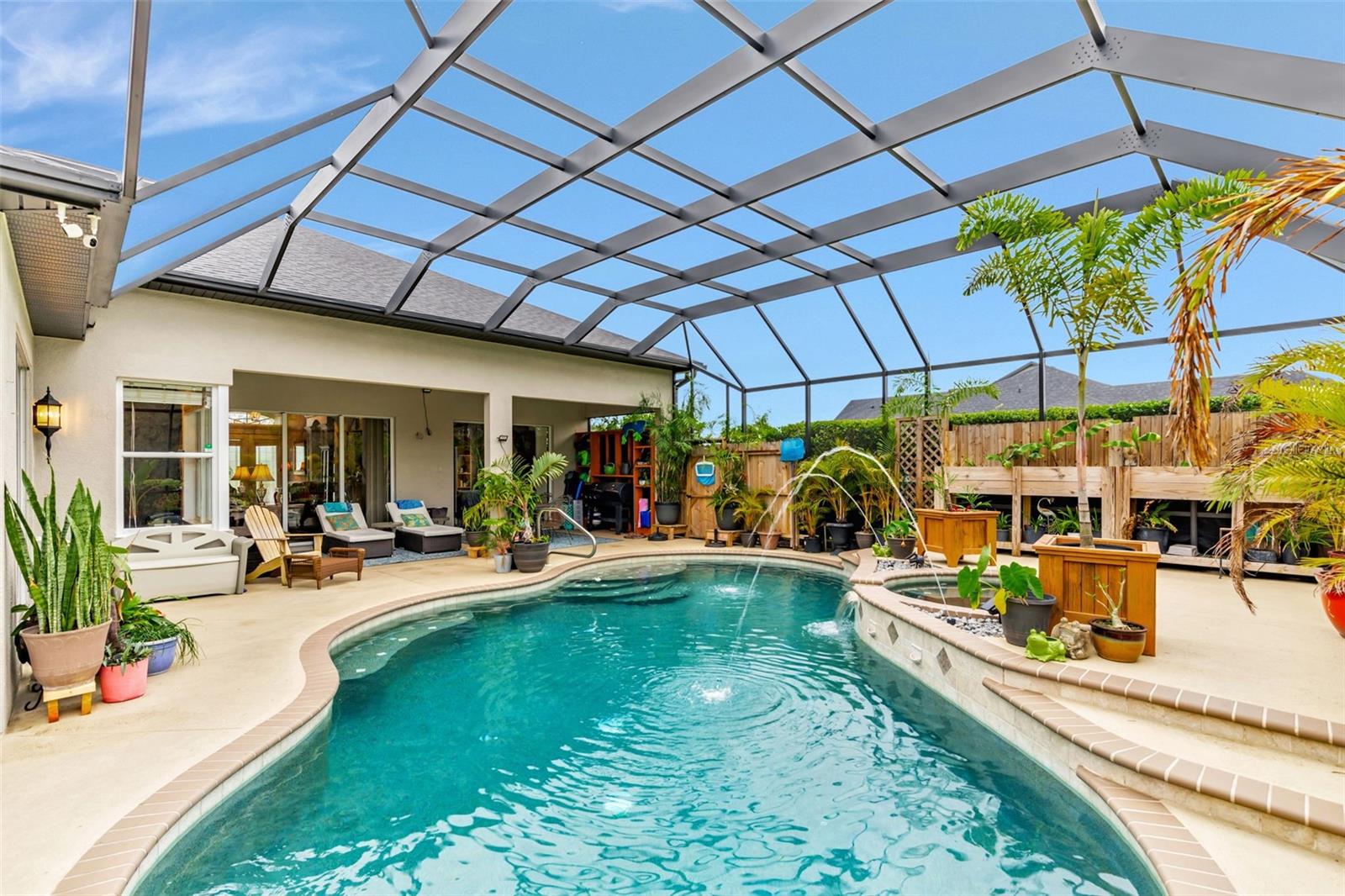 POMELLO CITY CENTRAL UNIT - Residential