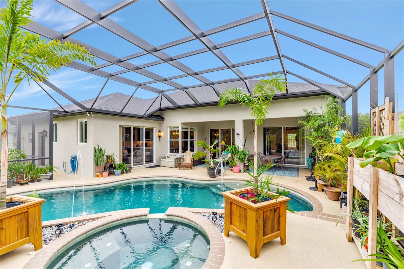 POMELLO CITY CENTRAL UNIT - Residential