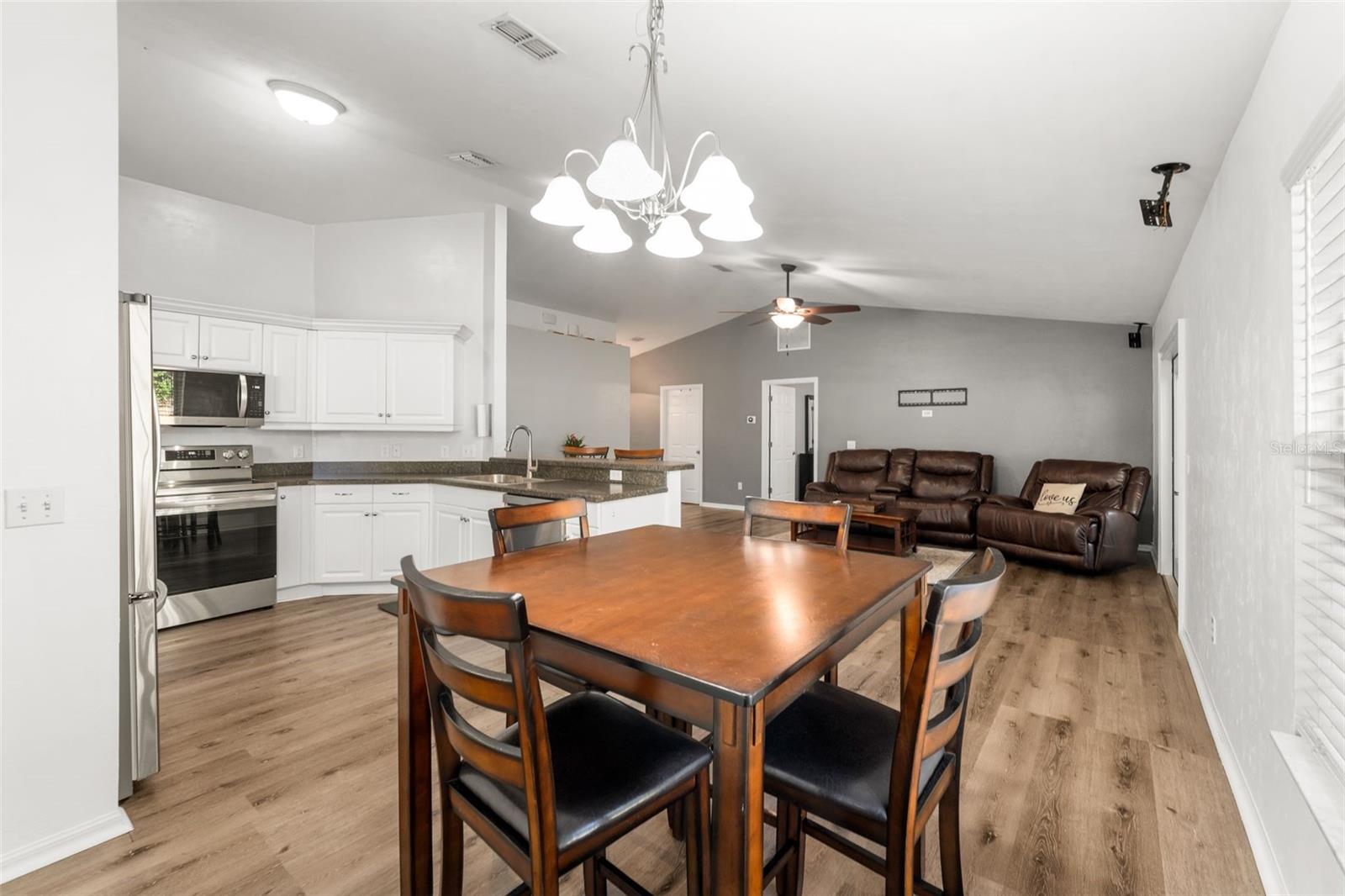 ARREDONDO ESTATES 4 - Residential