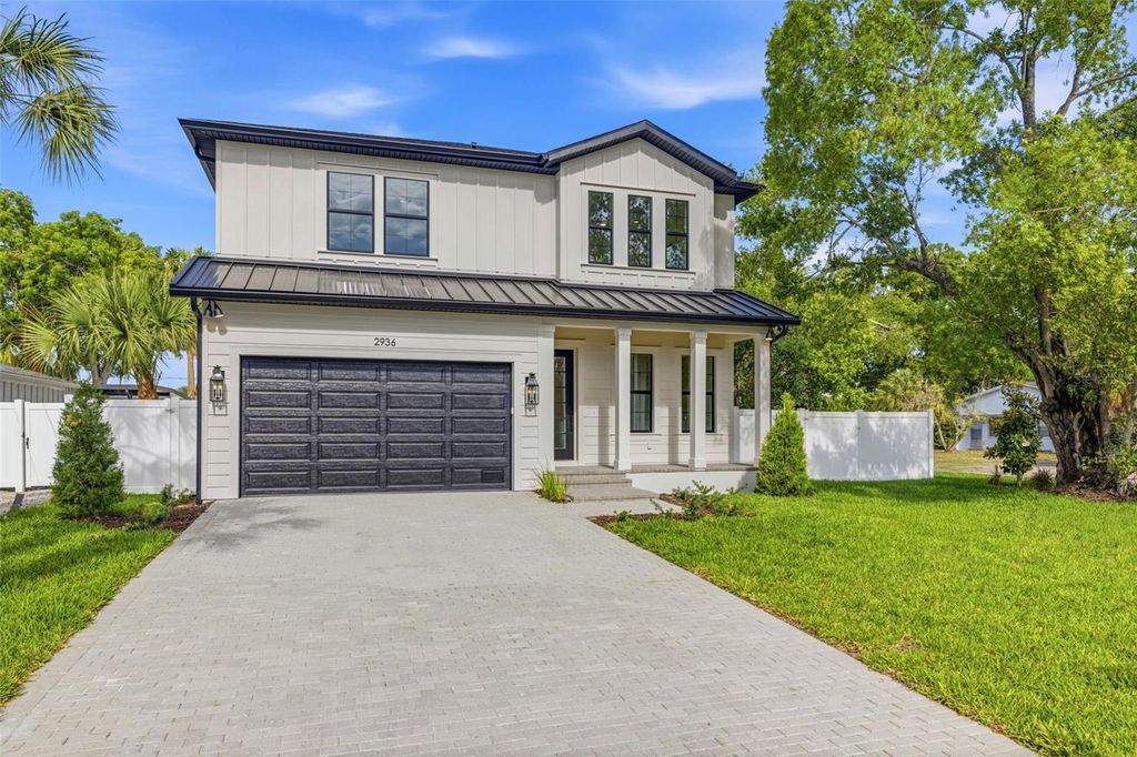 Photo of 2936 W Rogers Avenue, Tampa, FL 33611 (MLS # TB8463818)