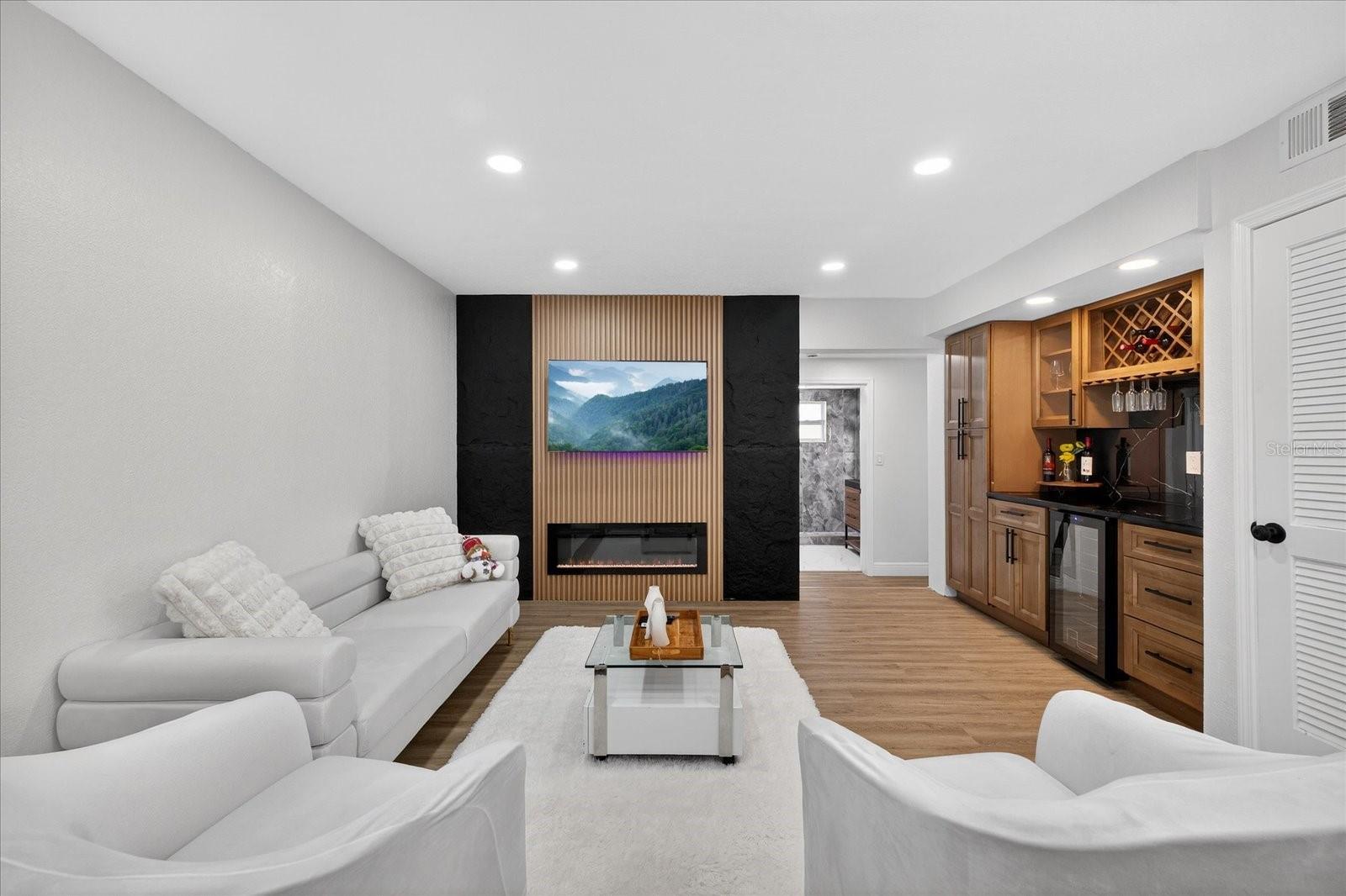 TAMPA SHORES INC #1 UN 1A REP - Residential