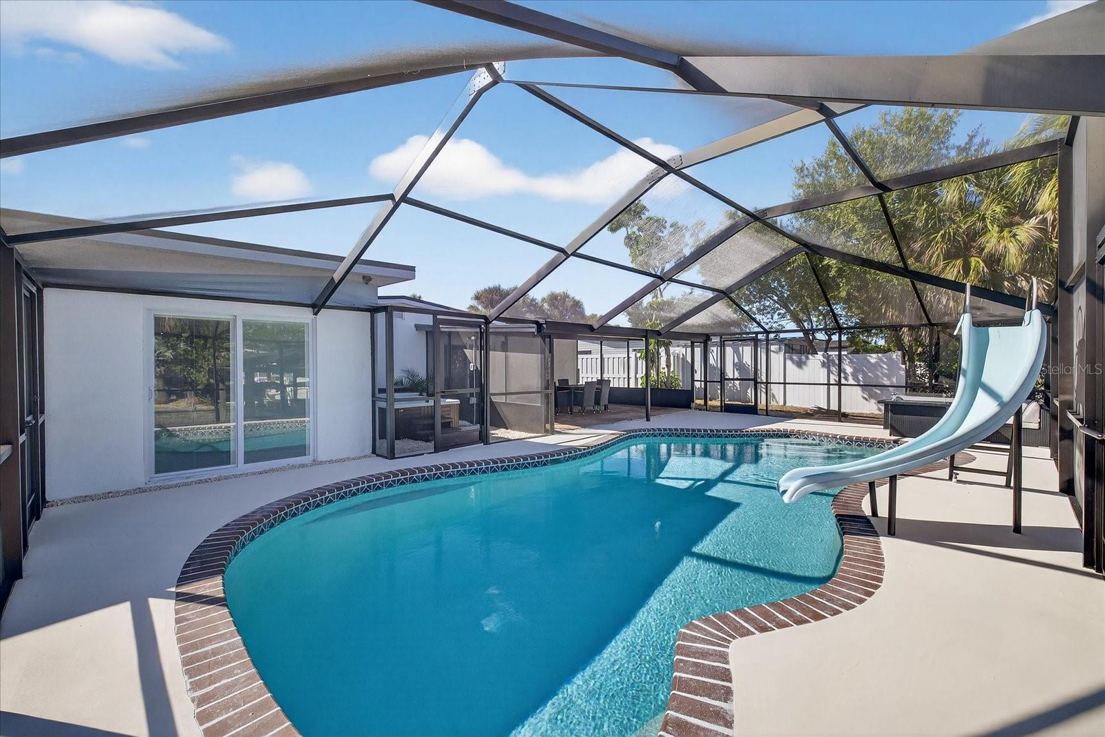 TAMPA SHORES INC #1 UN 1A REP - Residential