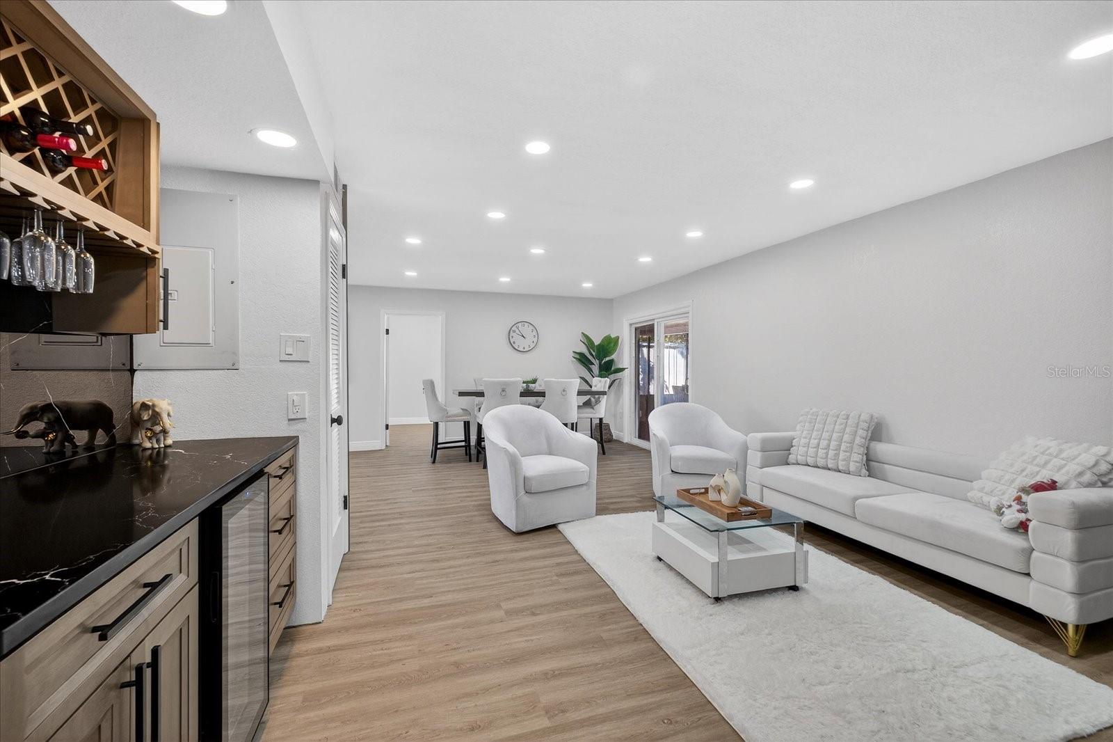 TAMPA SHORES INC #1 UN 1A REP - Residential