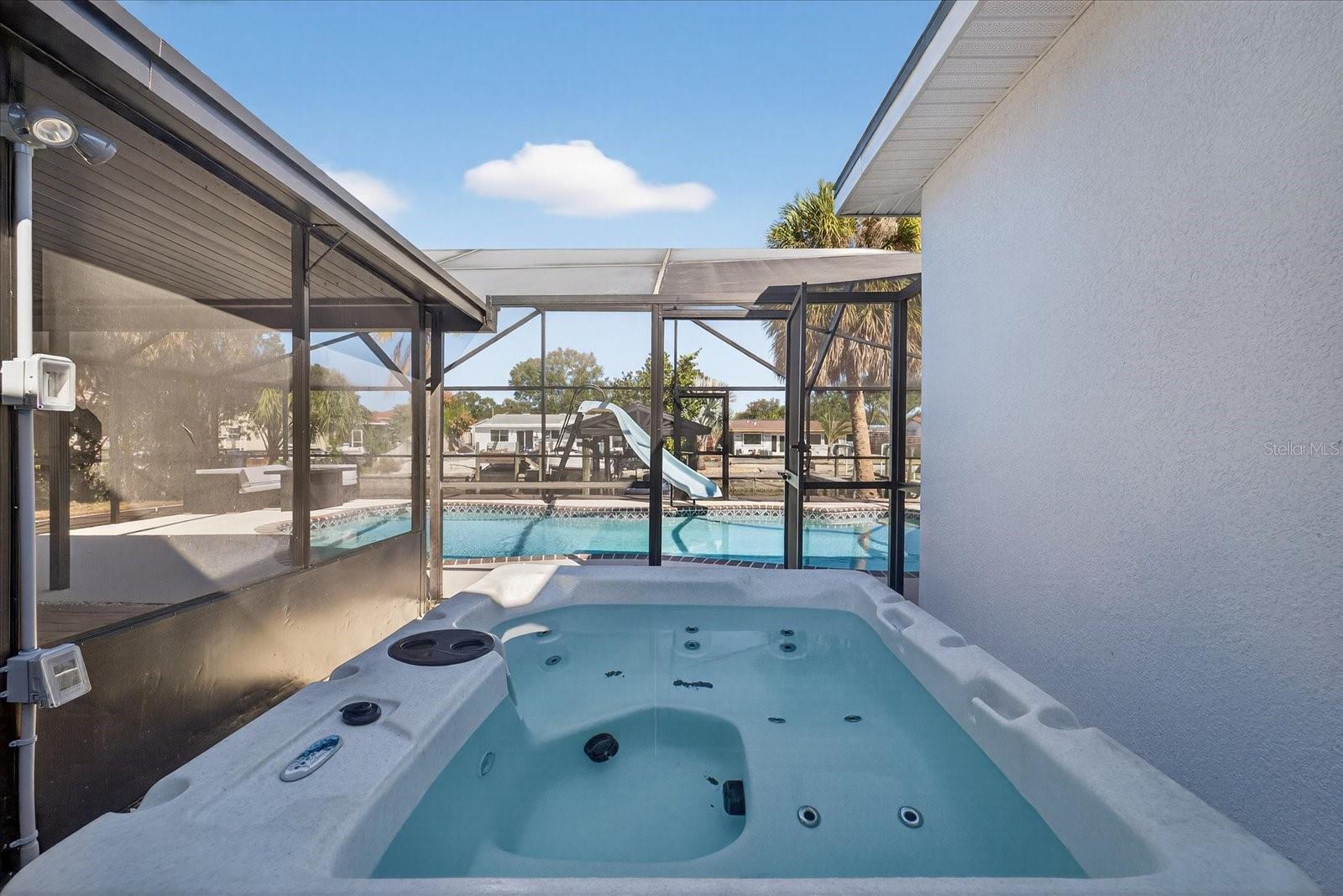 TAMPA SHORES INC #1 UN 1A REP - Residential