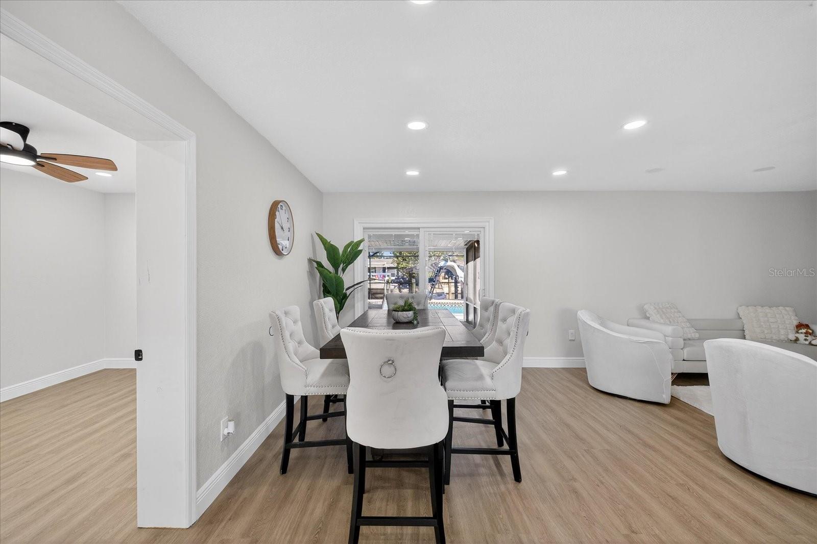 TAMPA SHORES INC #1 UN 1A REP - Residential