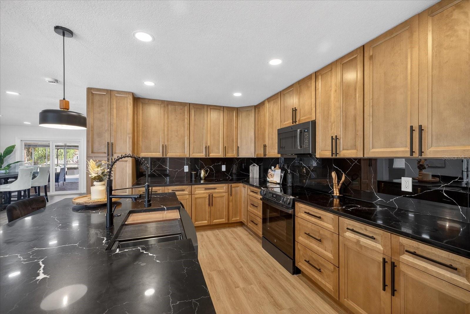 TAMPA SHORES INC #1 UN 1A REP - Residential