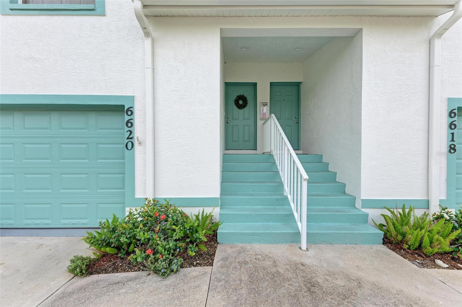 6620 PINEVIEW TERRACE