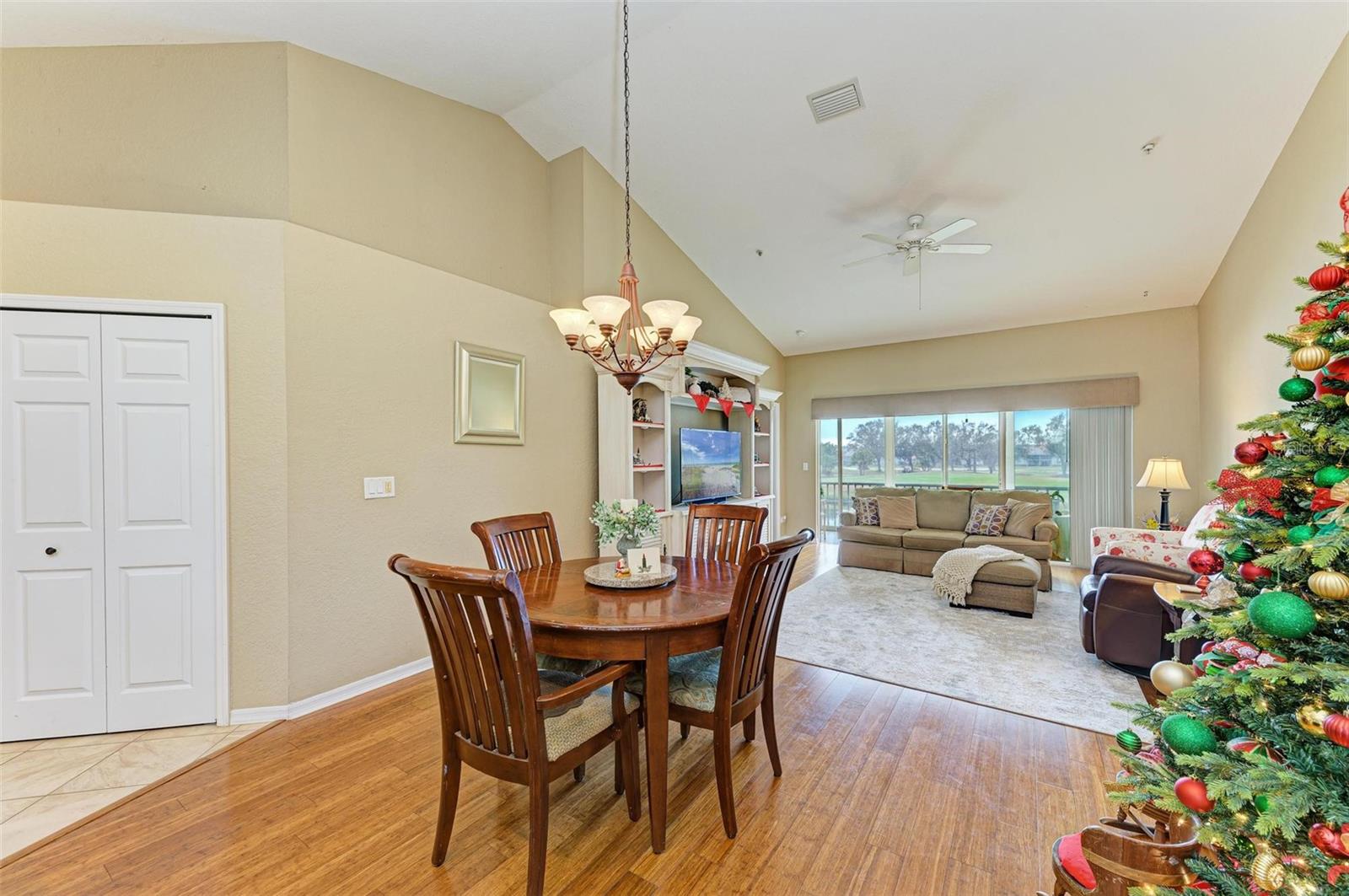 6620 PINEVIEW TERRACE