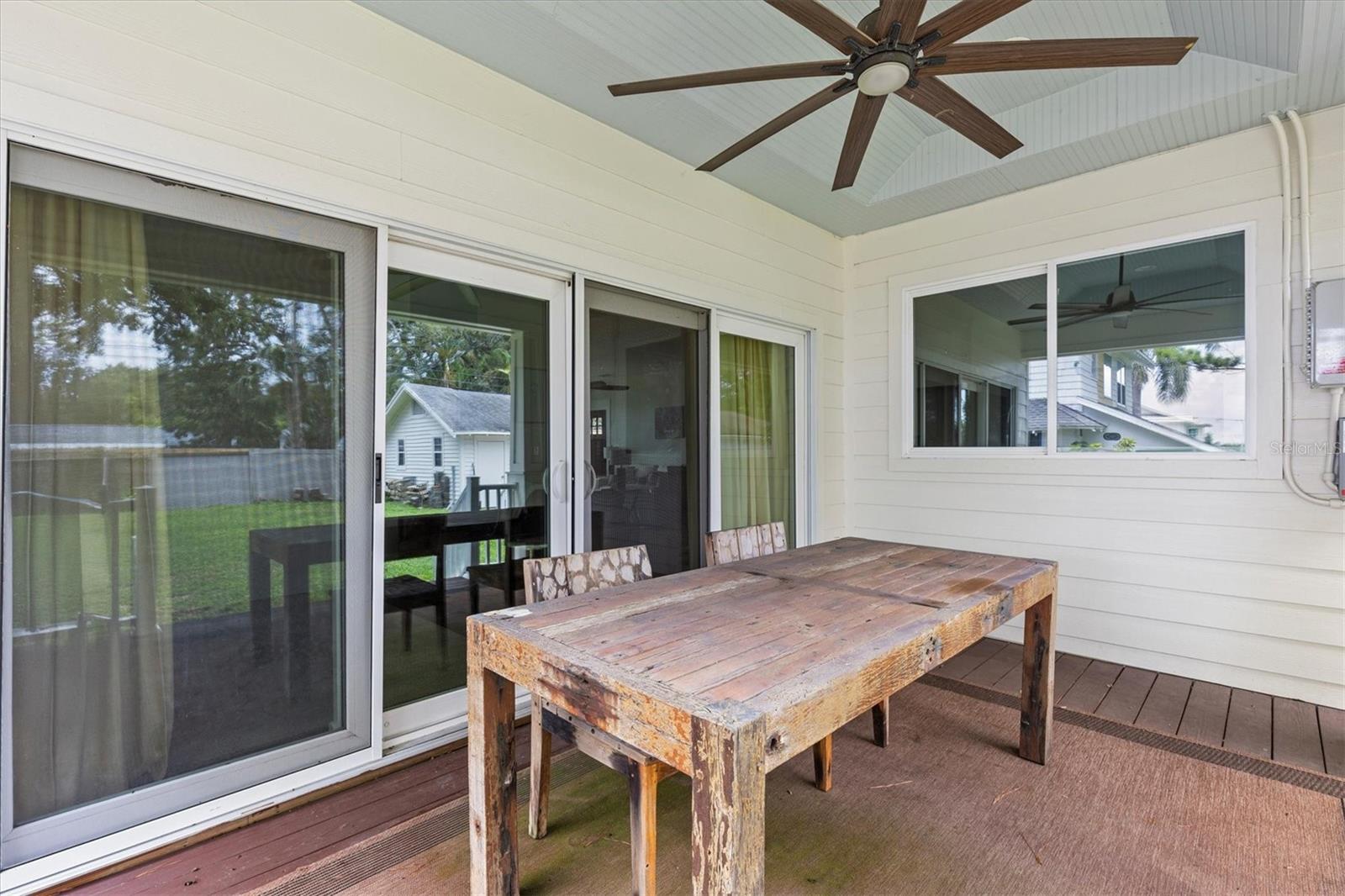 NORTH SHORE PARK - Residential Lease