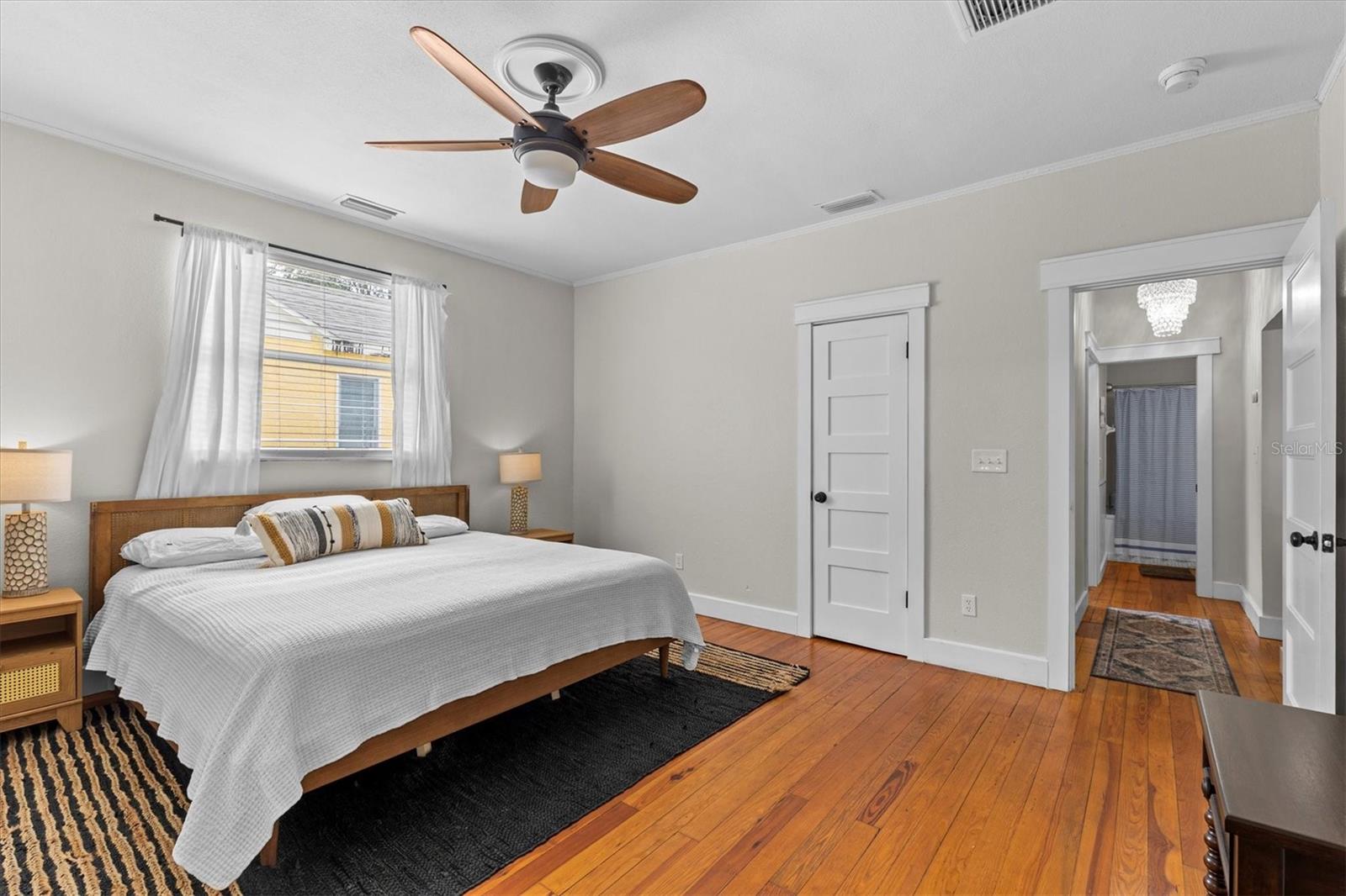 NORTH SHORE PARK - Residential Lease