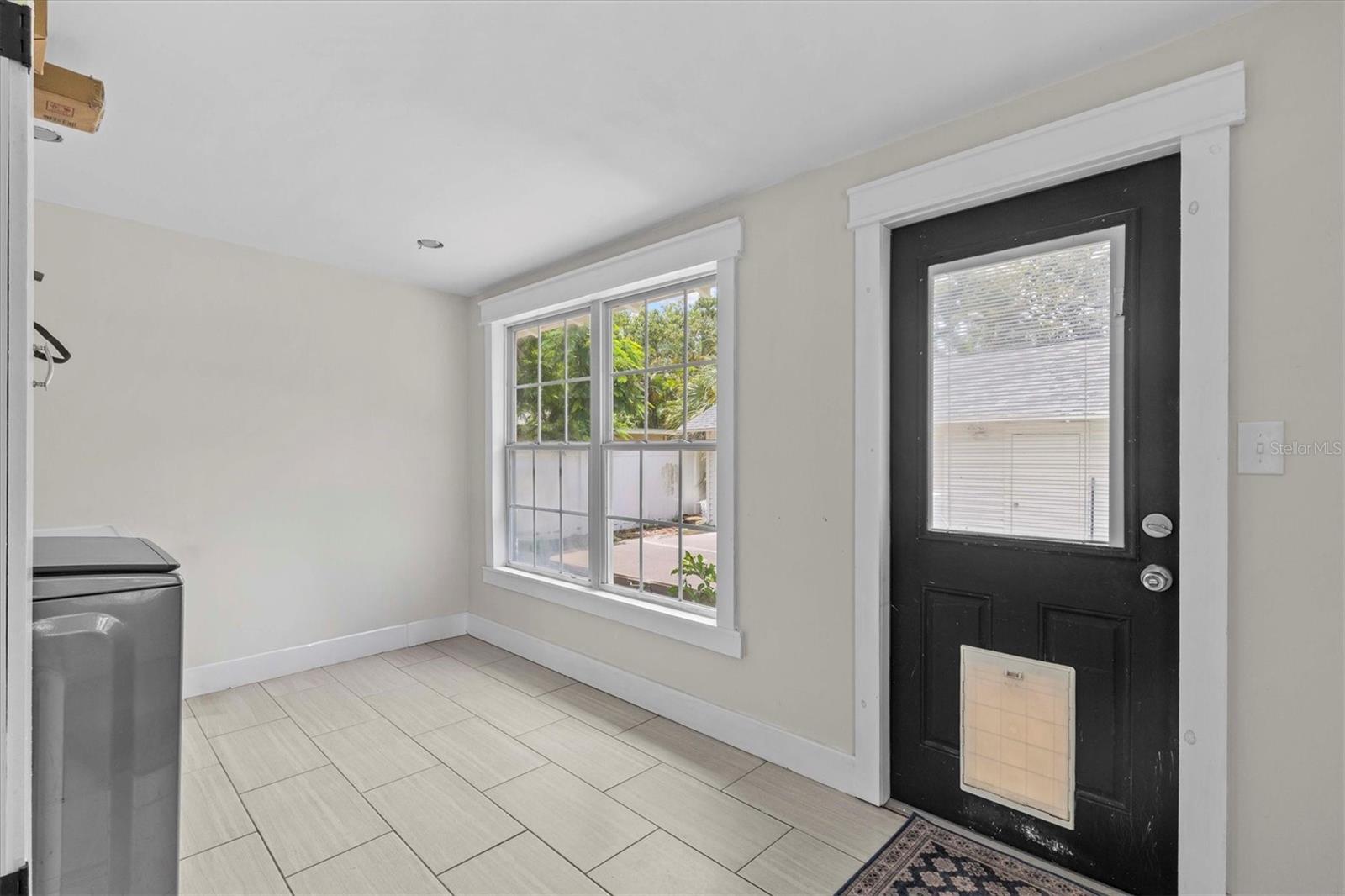 NORTH SHORE PARK - Residential Lease