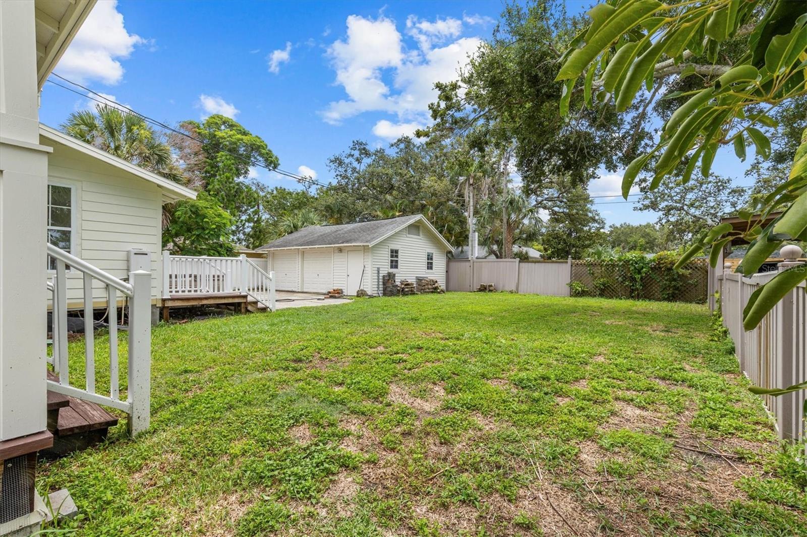 NORTH SHORE PARK - Residential Lease